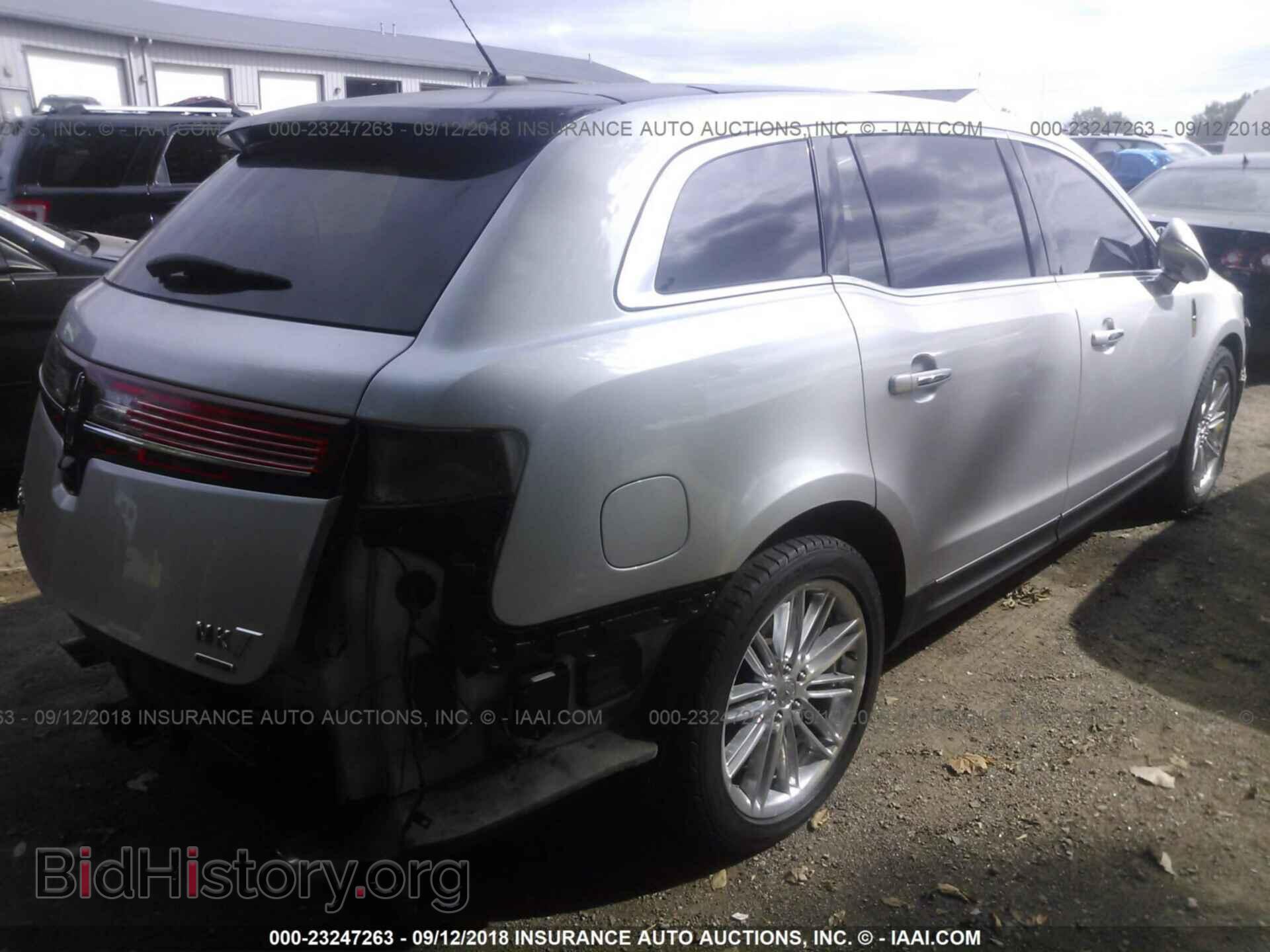 2013 Lincoln Mkt - VIN: 2LMHJ5AT6DBL54132 - Фото 4