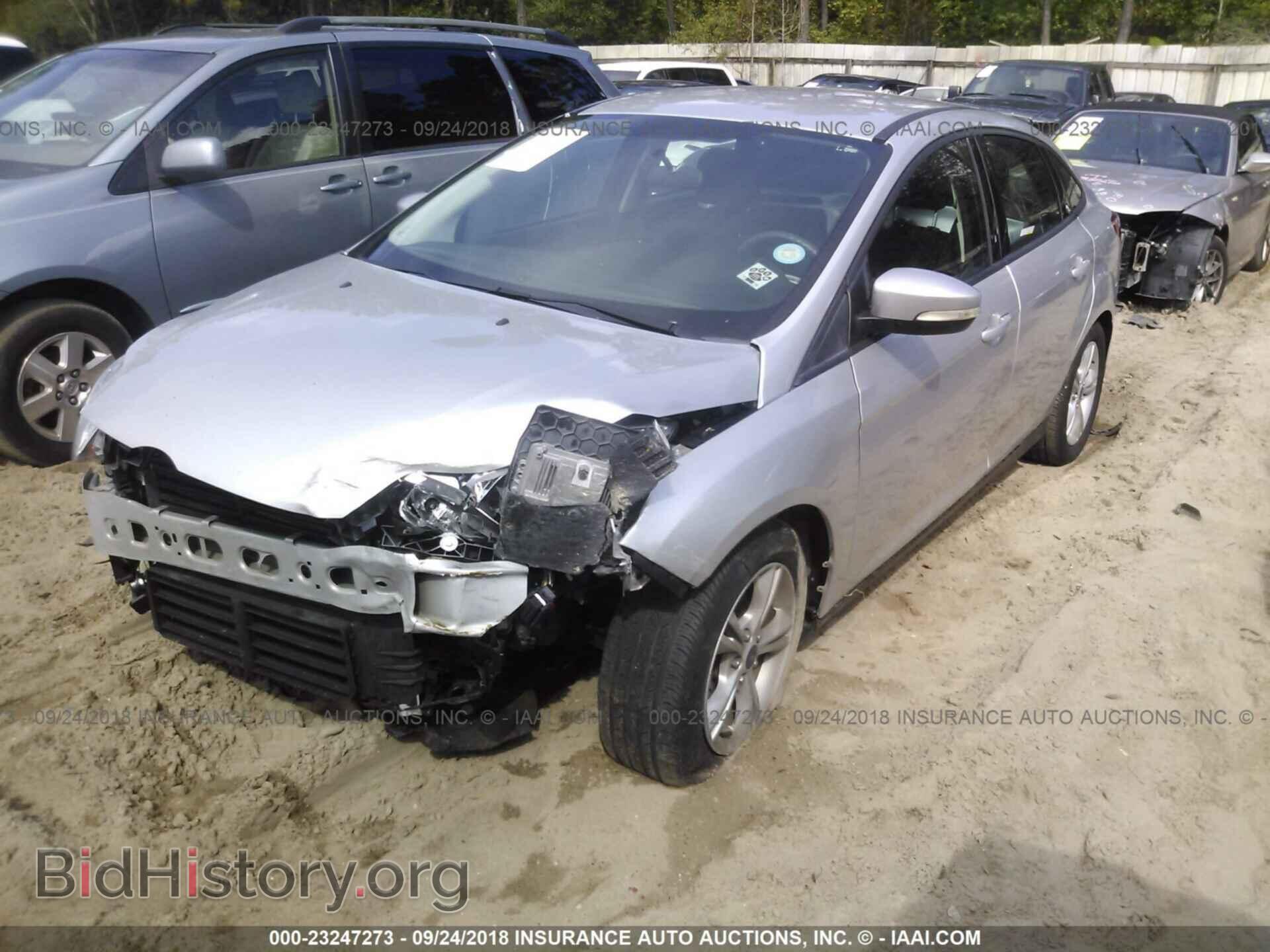 2014 Ford Focus - VIN: 1FADP3F26EL438783 - Photo 2