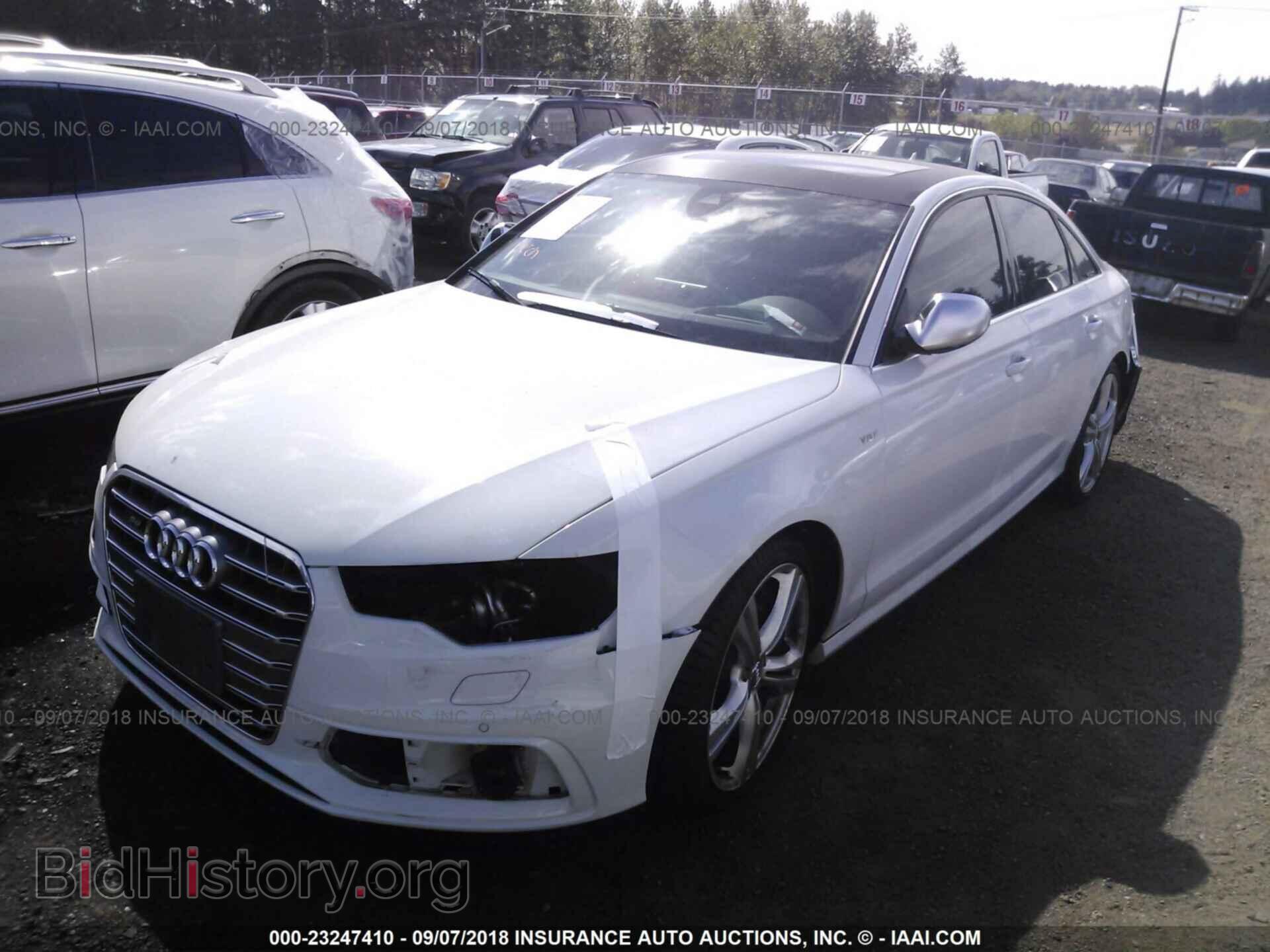 2013 Audi S6 - VIN: WAUJ2AFC8DN084757 - Фото 2