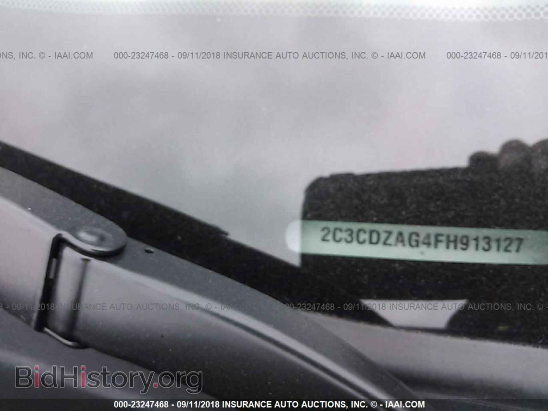 2015 Dodge Challenger - VIN: 2C3CDZAG4FH913127 - Photo 9