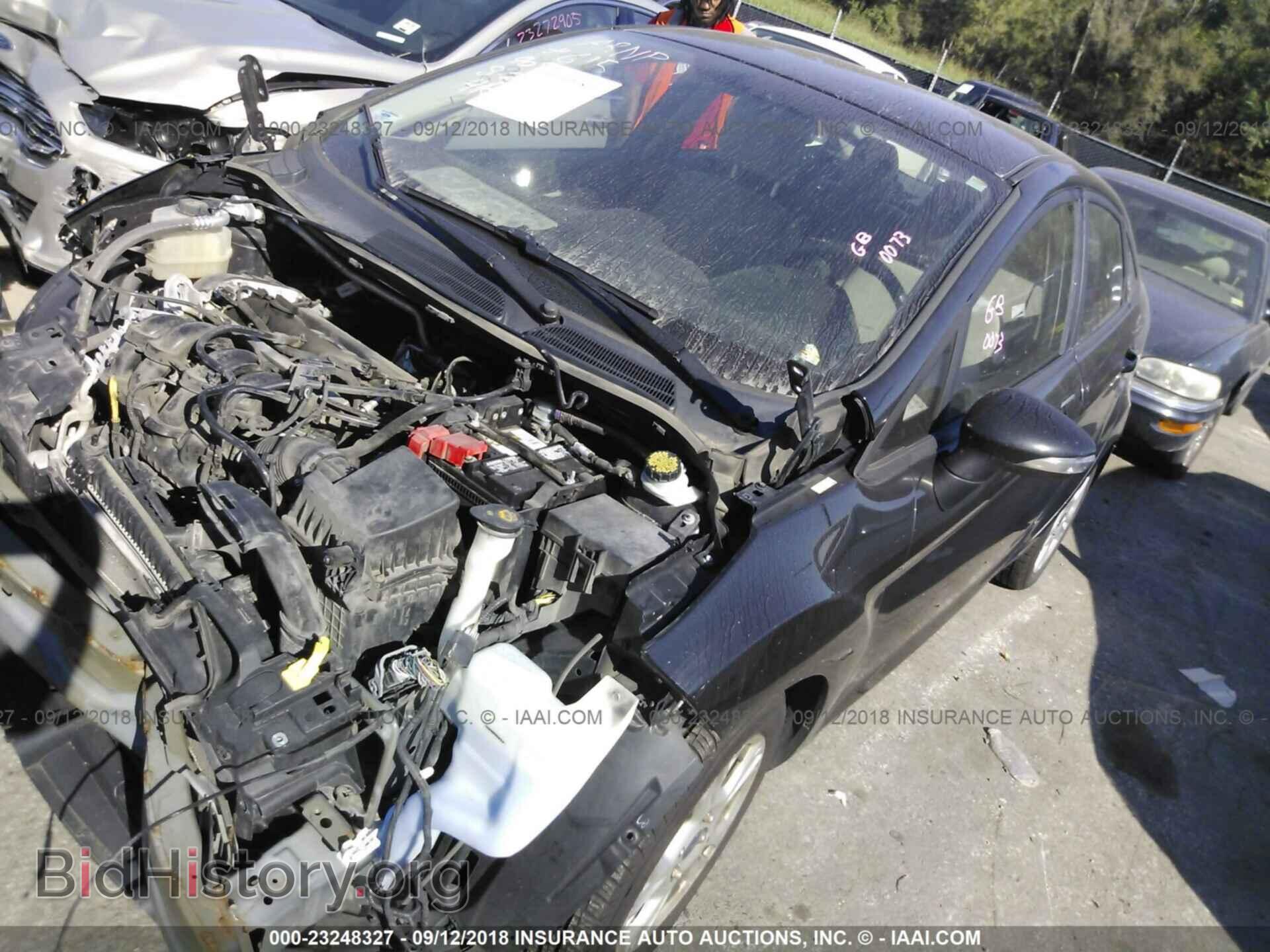 2014 Ford Fiesta - VIN: 3FADP4BJ9EM136504 - Фото 2
