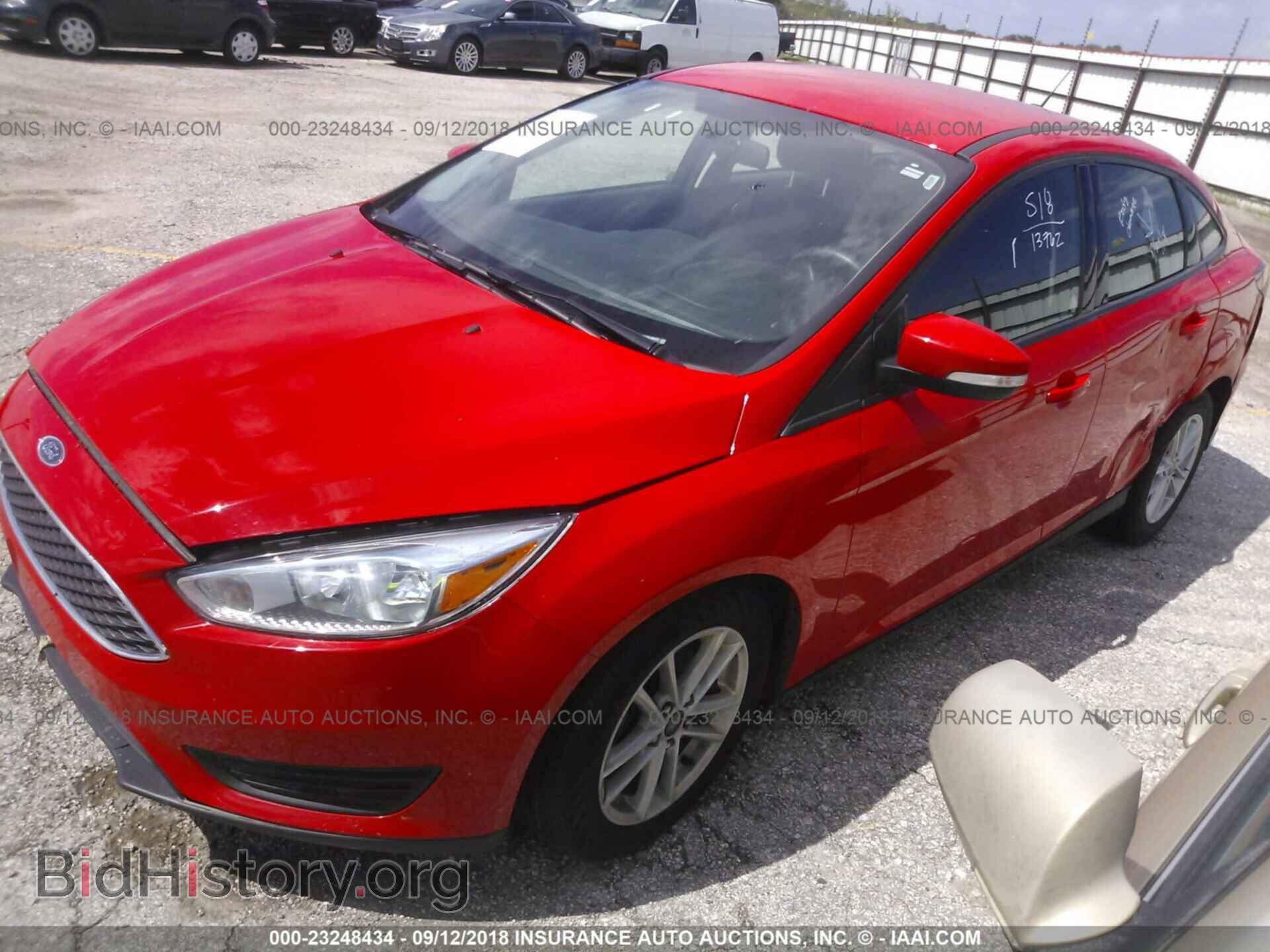 2017 Ford Focus - VIN: 1FADP3F2XHL248232 - Photo 2