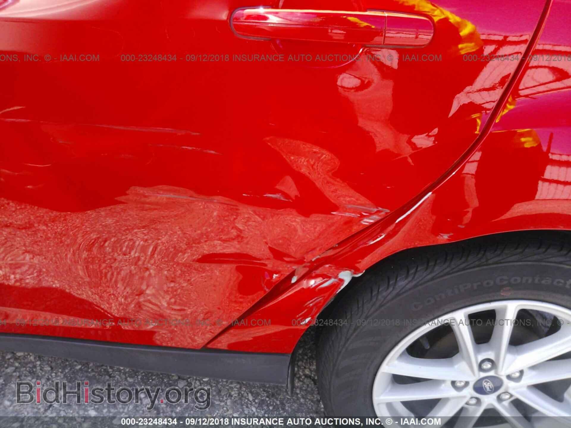 2017 Ford Focus - VIN: 1FADP3F2XHL248232 - Photo 6
