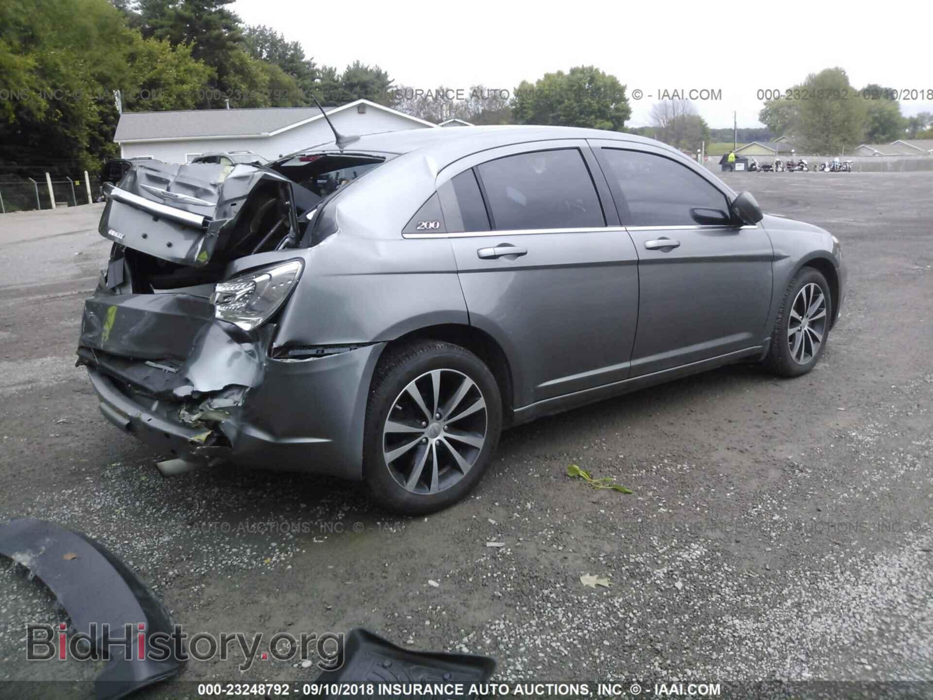 2013 Chrysler 200 - VIN: 1C3CCBBB5DN513465 - Photo 4