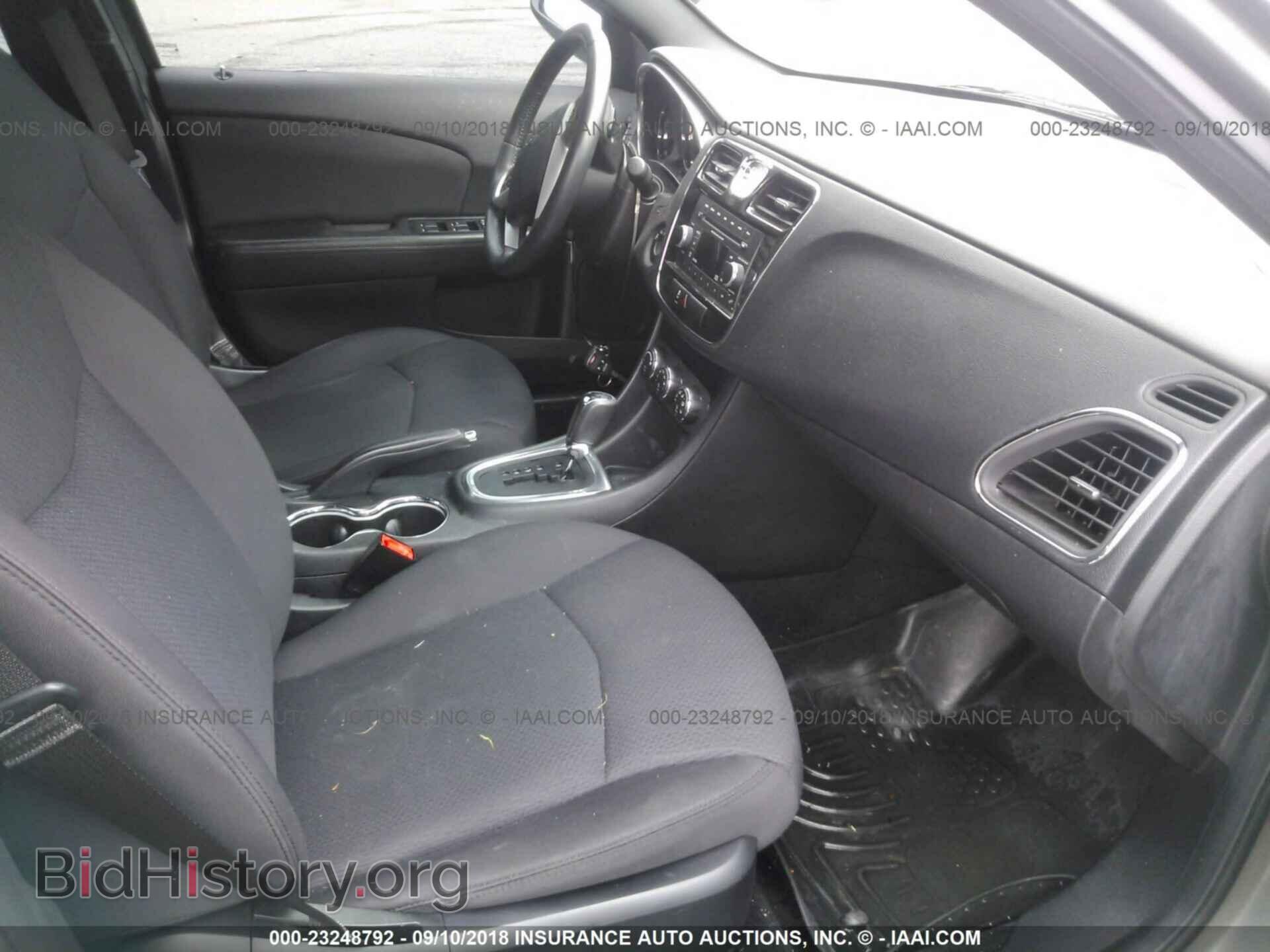 2013 Chrysler 200 - VIN: 1C3CCBBB5DN513465 - Photo 5
