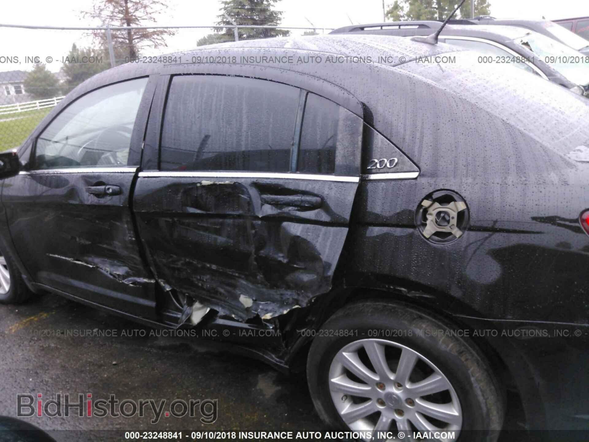 2011 Chrysler 200 - VIN: 1C3BC1FB6BN576409 - Фото 6