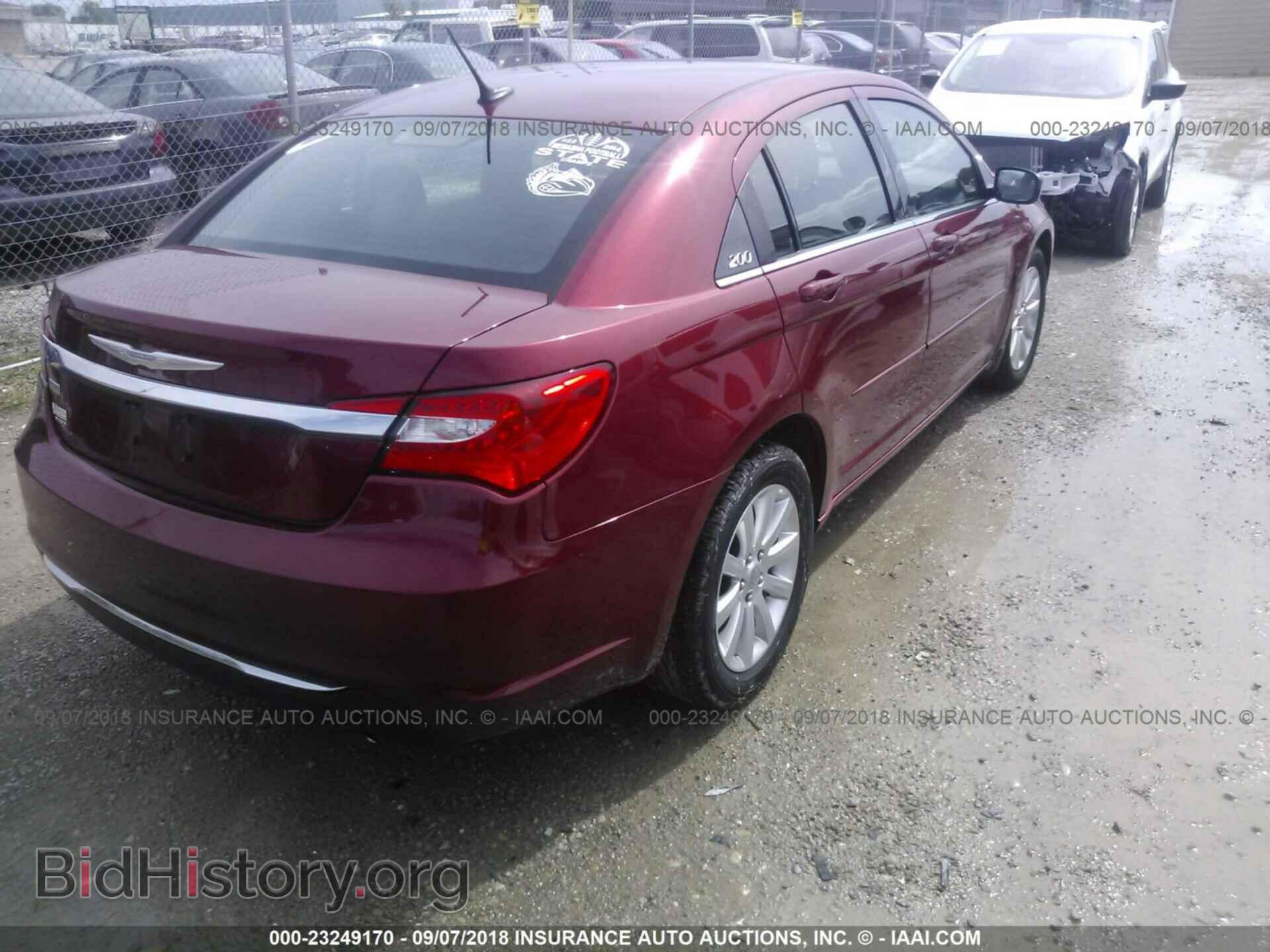 2011 Chrysler 200 - VIN: 1C3BC1FG6BN553384 - Фото 4