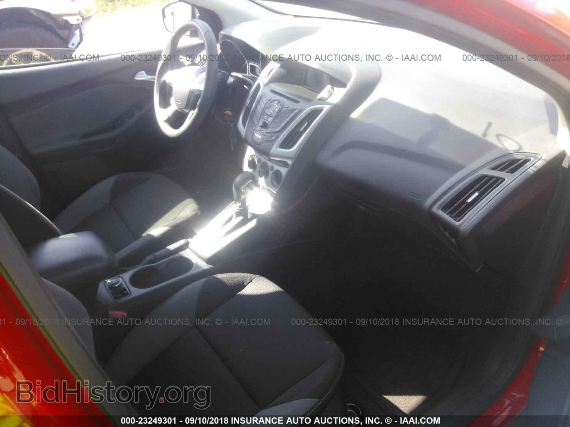 2012 Ford Focus - VIN: 1FAHP3F24CL477175 - Photo 5