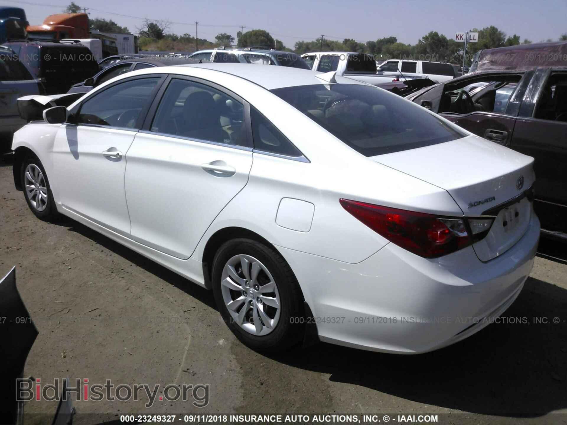 2012 Hyundai Sonata - VIN: 5NPEB4AC2CH374813 - Фото 3