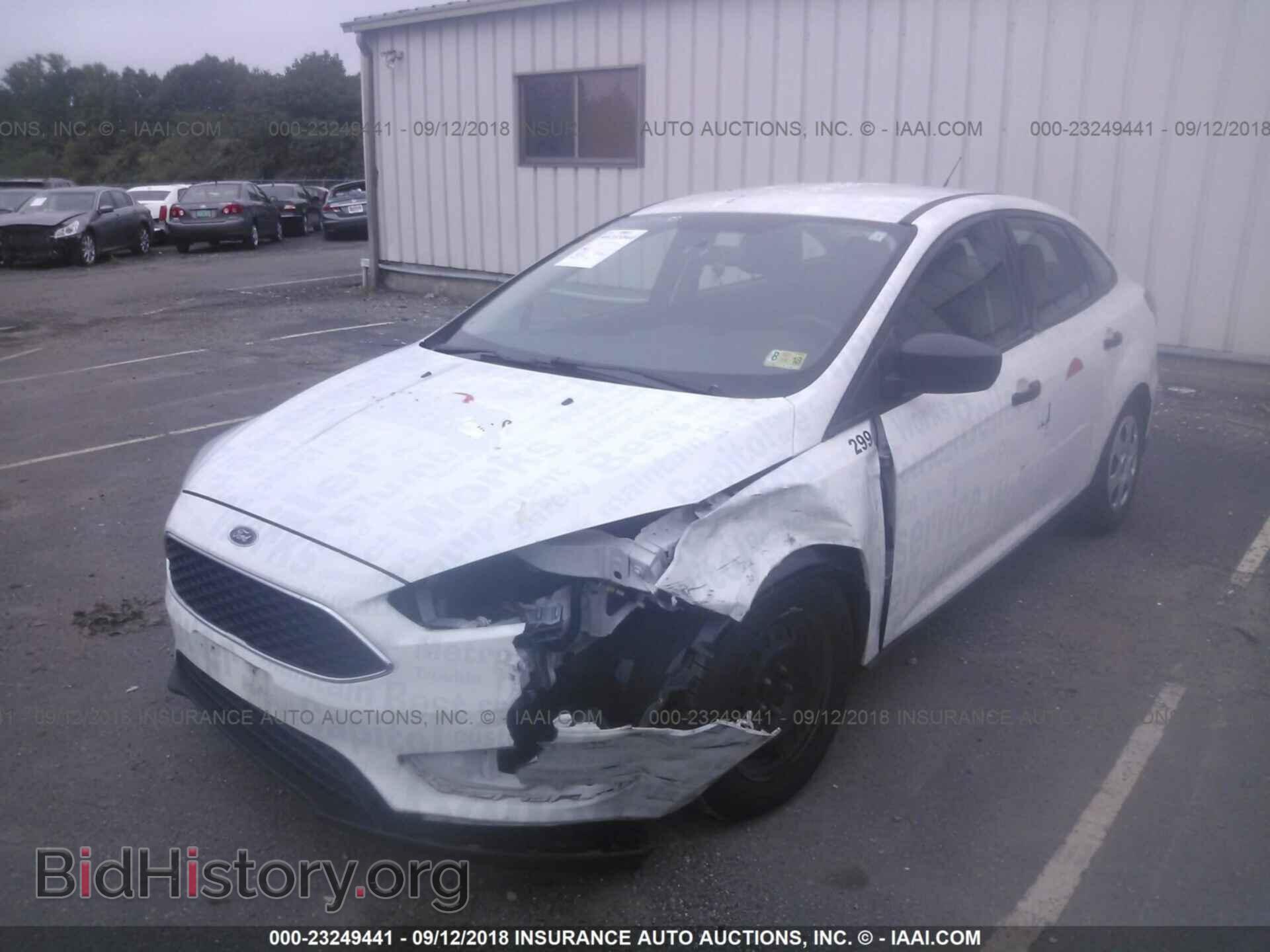 2015 Ford Focus - VIN: 1FADP3E24FL345957 - Photo 6