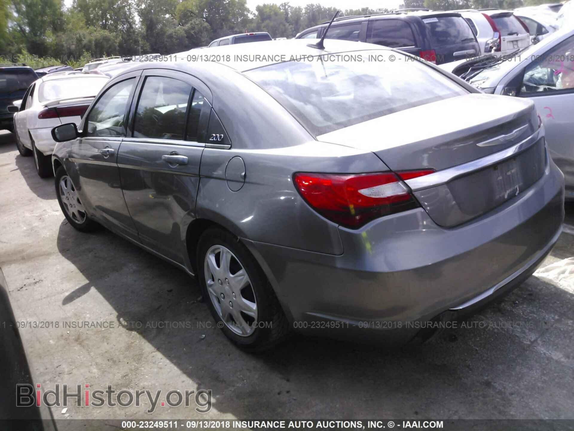 2012 CHRYSLER 200 - VIN: 1C3CCBAB8CN226122 - Фото 3