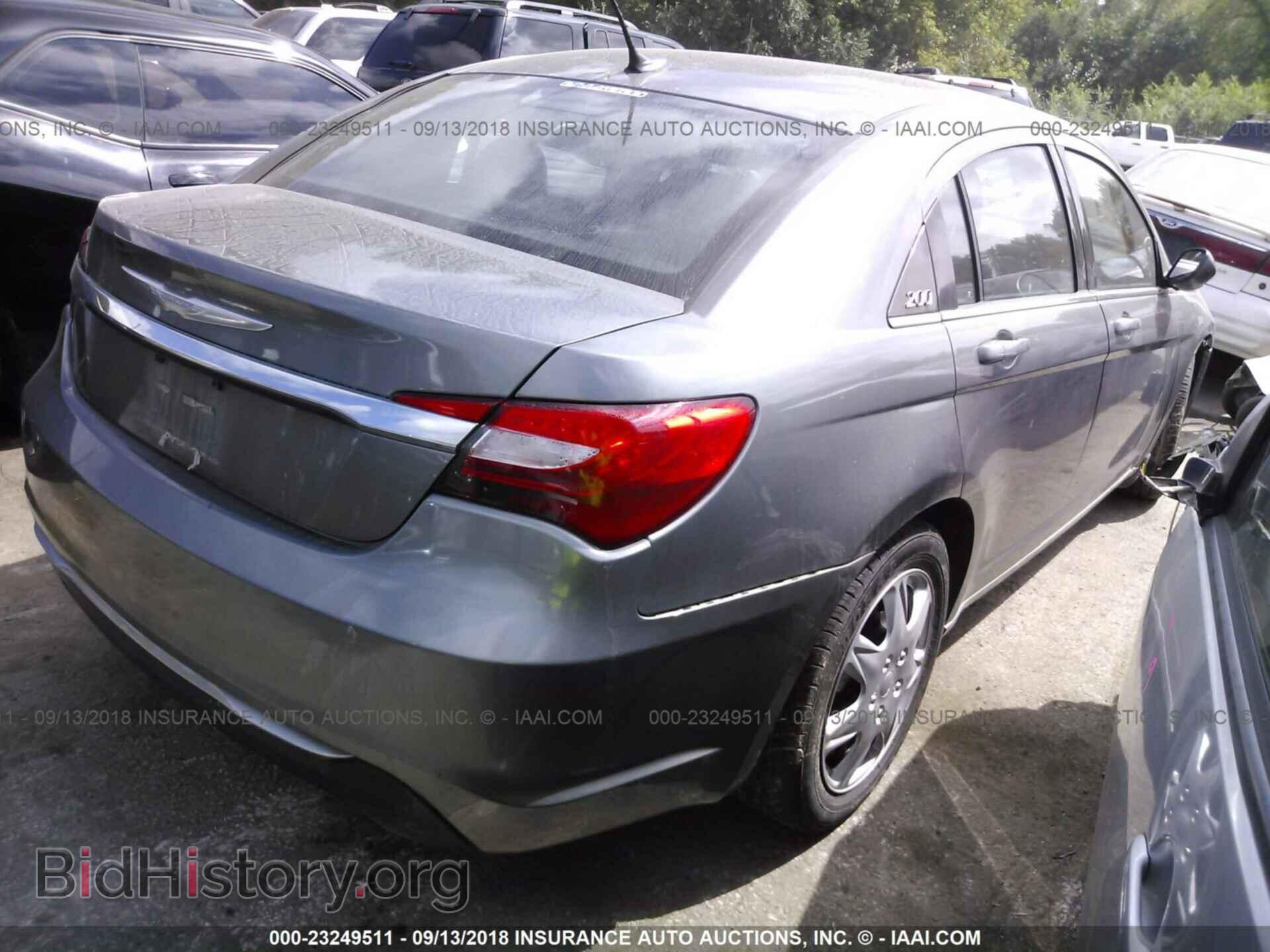 2012 CHRYSLER 200 - VIN: 1C3CCBAB8CN226122 - Фото 4