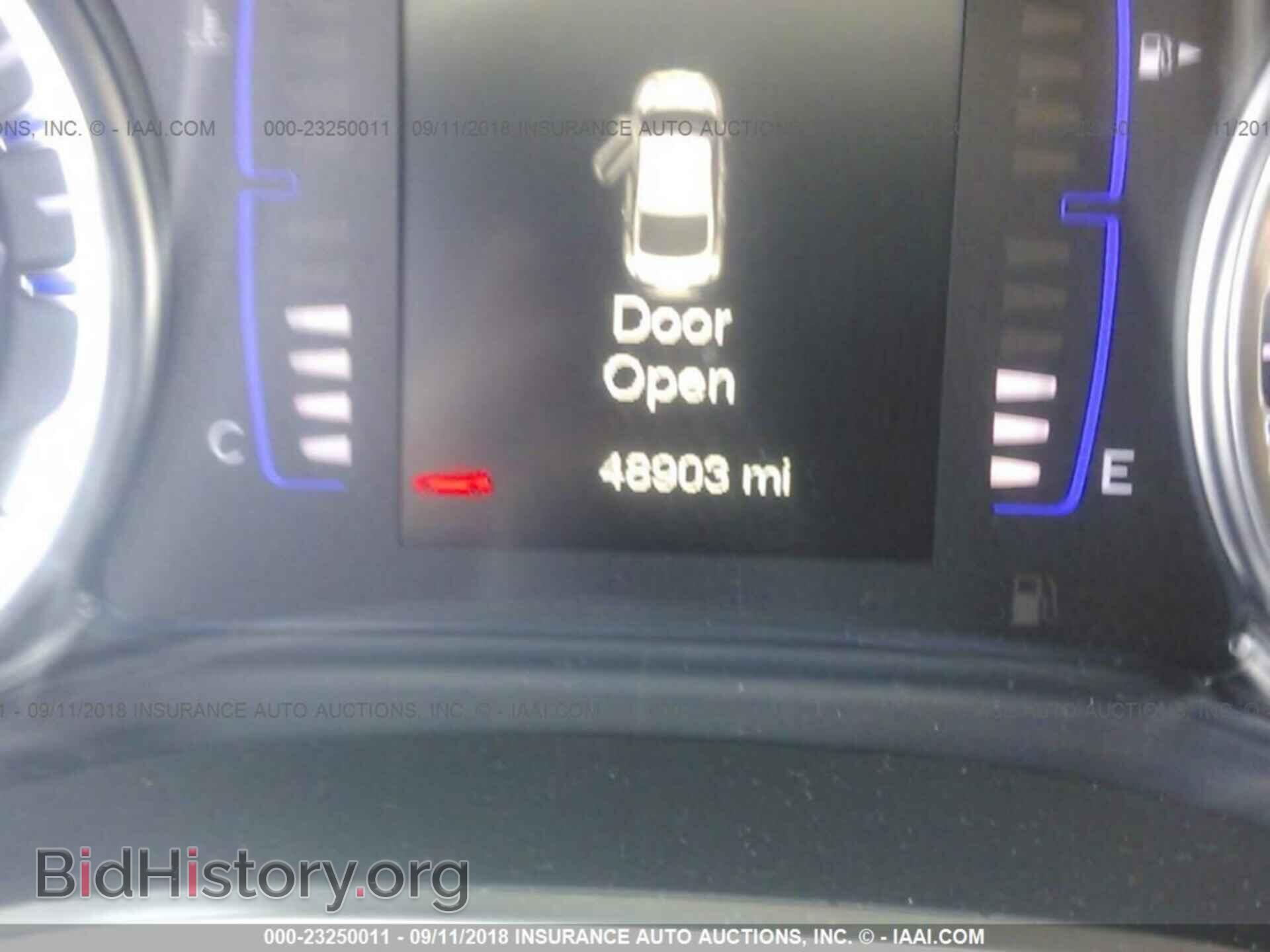 2016 Chrysler 200 - VIN: 1C3CCCAB1GN110854 - Photo 7