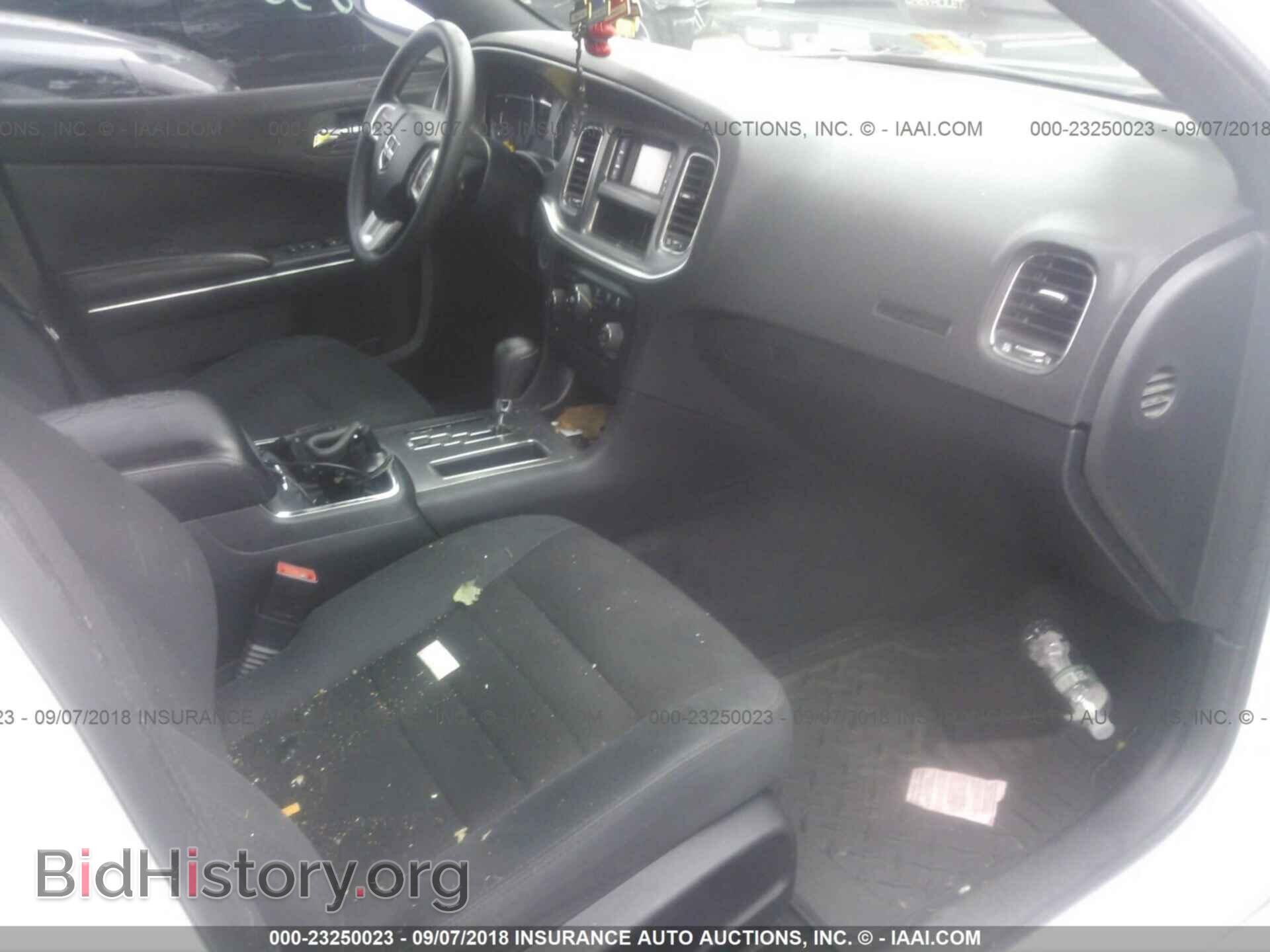 2011 Dodge Charger - VIN: 2B3CL3CG7BH576652 - Фото 5