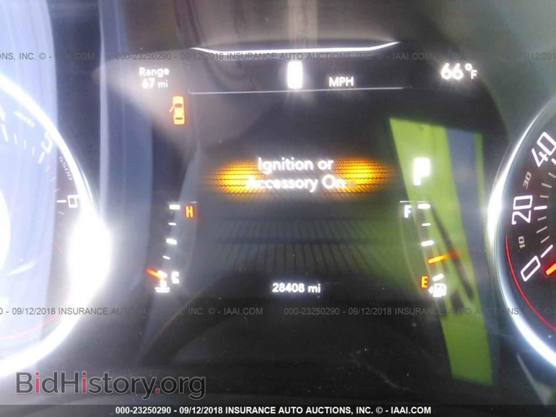 2016 Dodge Challenger - VIN: 2C3CDZAG1GH336896 - Photo 7