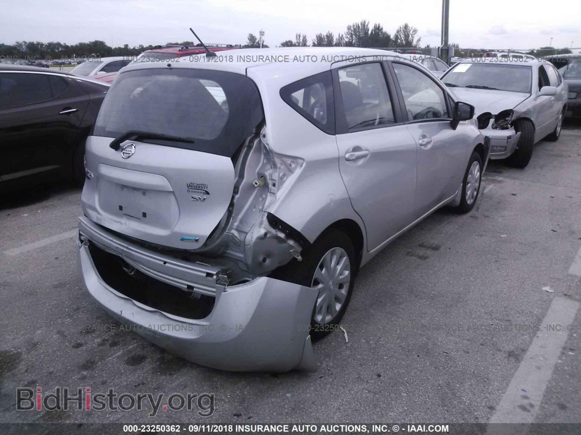 2015 Nissan Versa note - VIN: 3N1CE2CP5FL356963 - Photo 4