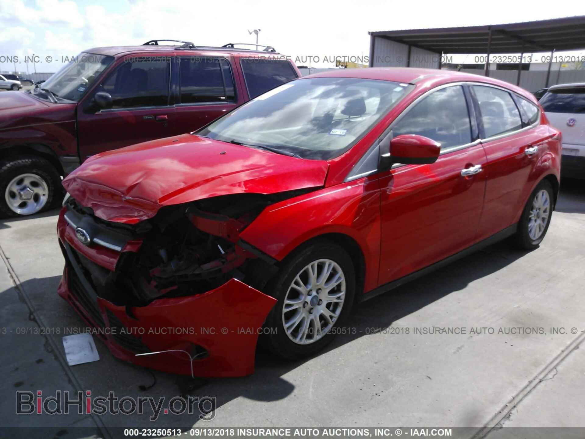2012 Ford Focus - VIN: 1FAHP3K27CL132731 - Photo 2