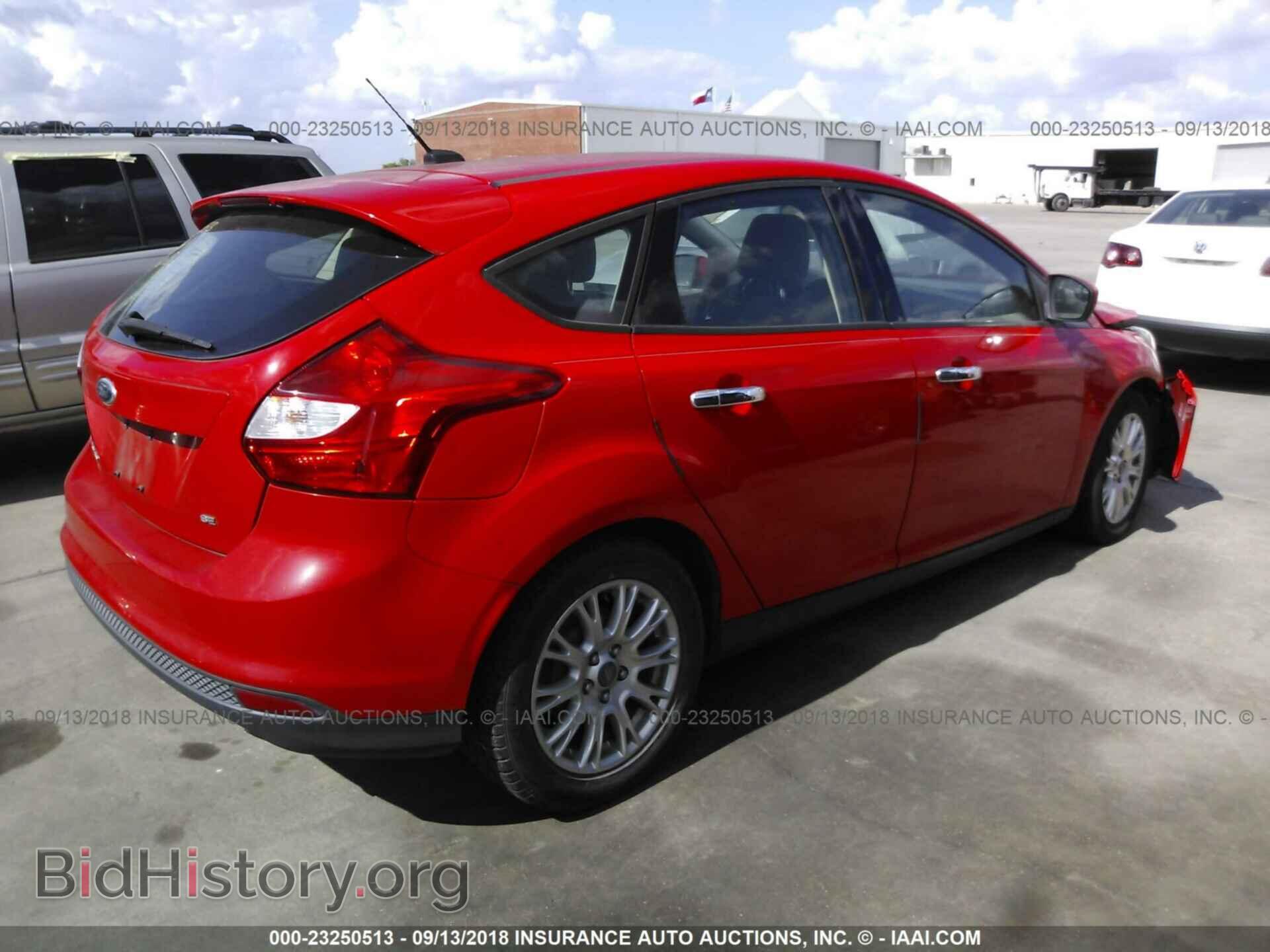 2012 Ford Focus - VIN: 1FAHP3K27CL132731 - Photo 4