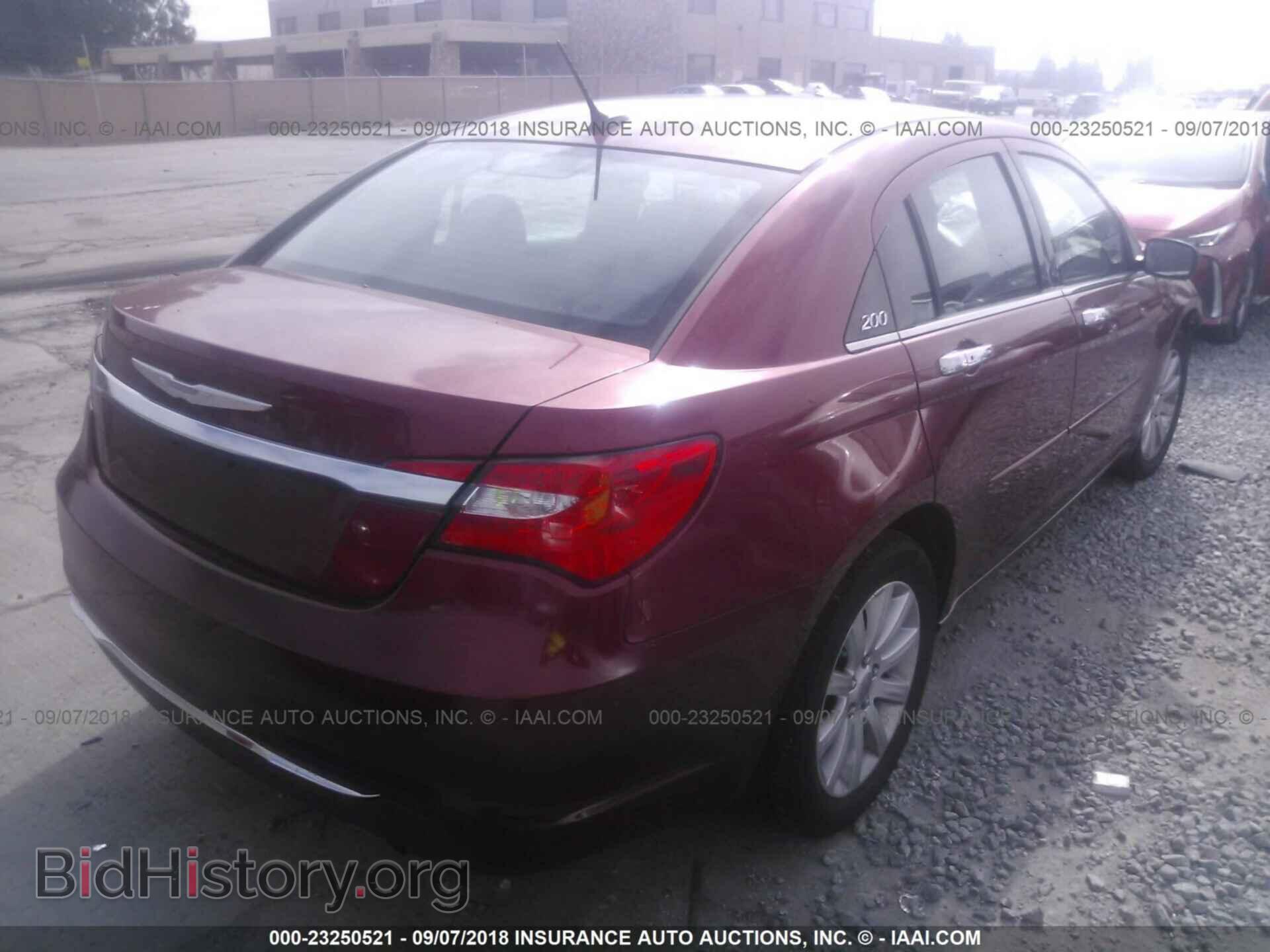 2014 Chrysler 200 - VIN: 1C3CCBBB4EN197140 - Photo 4