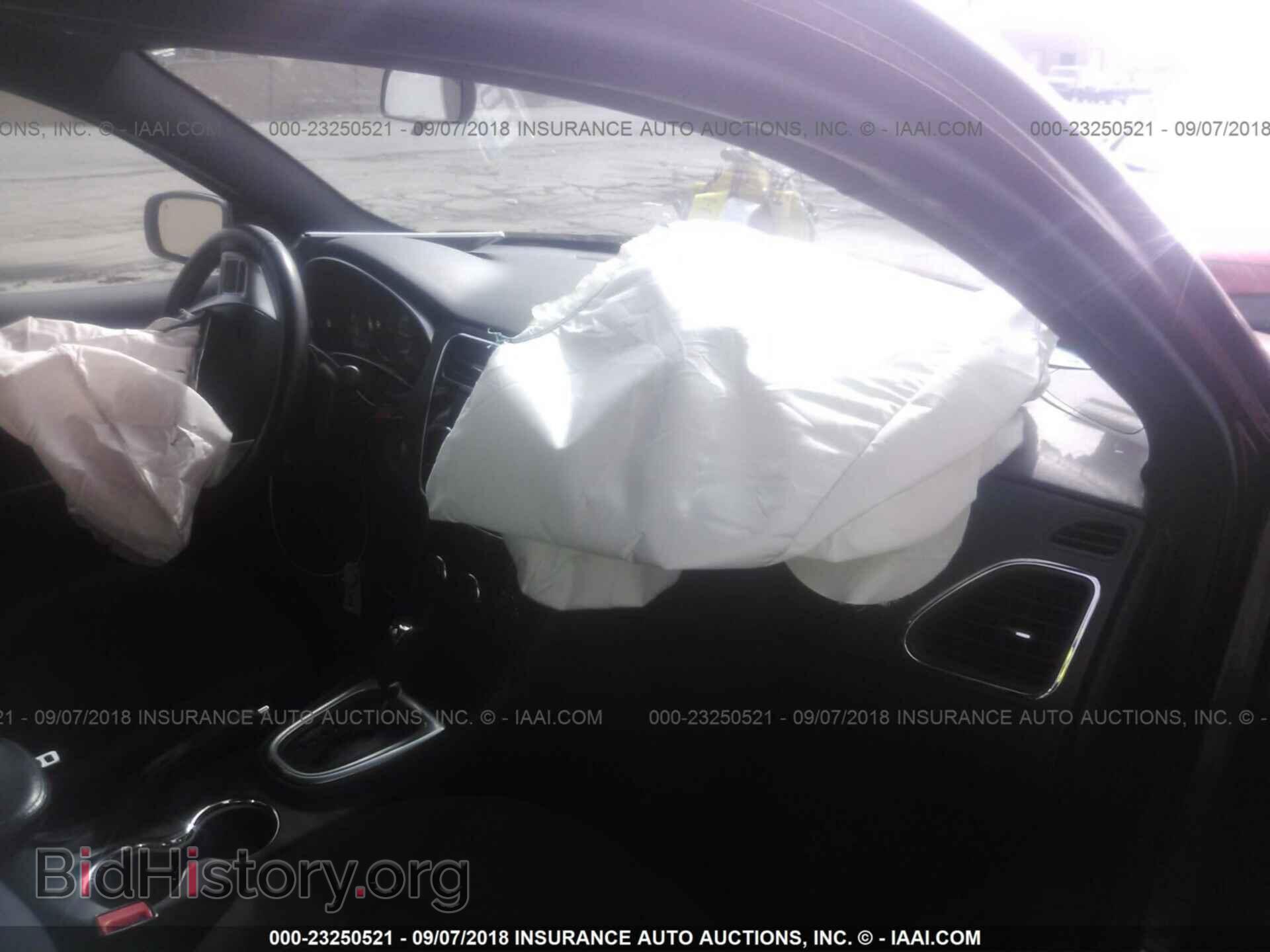 2014 Chrysler 200 - VIN: 1C3CCBBB4EN197140 - Photo 5