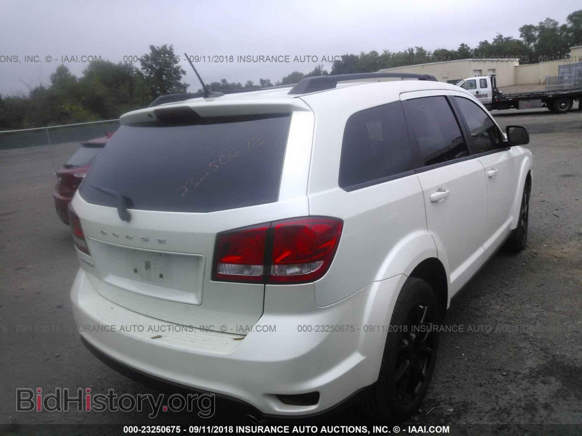 2013 Dodge Journey - VIN: 3C4PDCBG4DT695770 - Фото 4