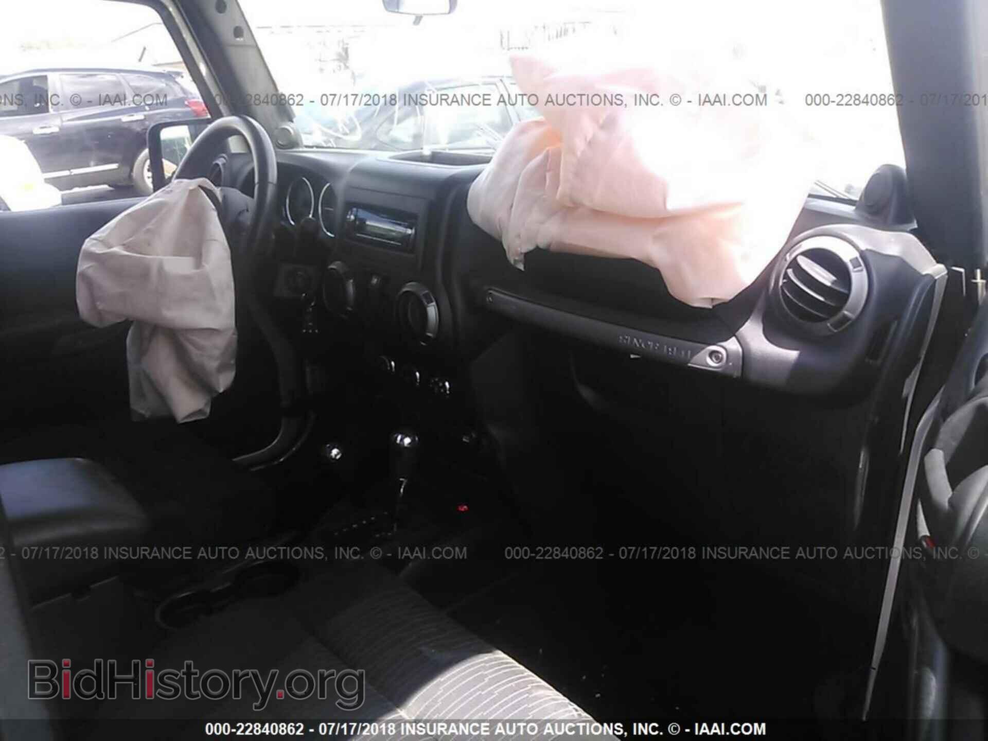 2011 JEEP WRANGLER - VIN: 1J4AA2D10BL573718 - Фото 5