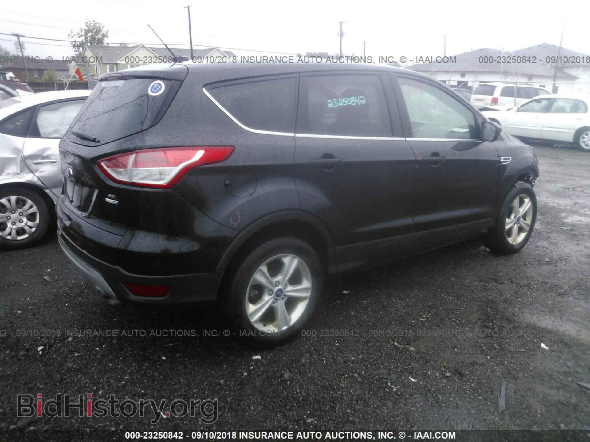2014 Ford Escape - VIN: 1FMCU9GX4EUC35893 - Photo 4