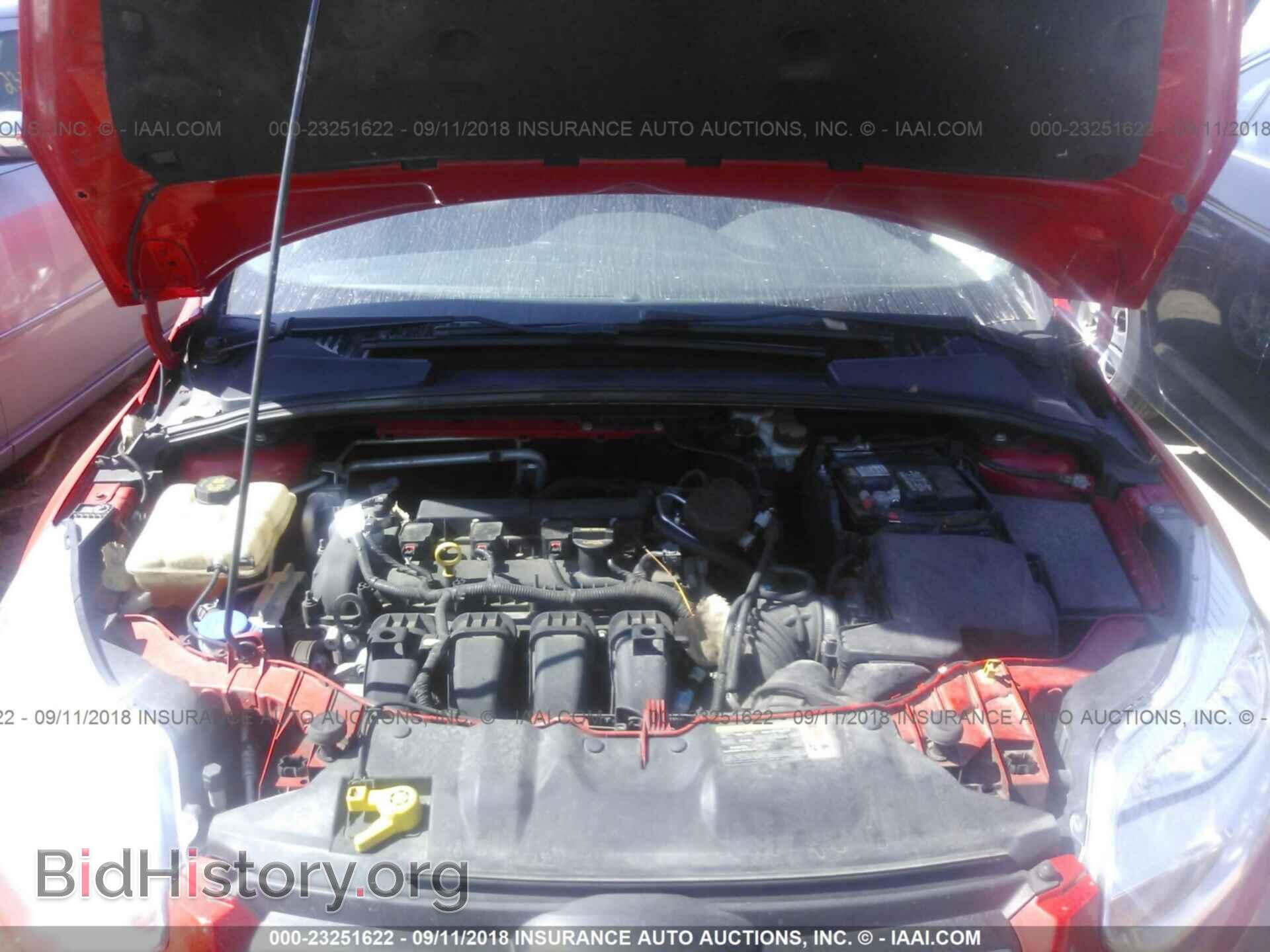 2014 Ford Focus - VIN: 1FADP3F24EL197399 - Photo 10
