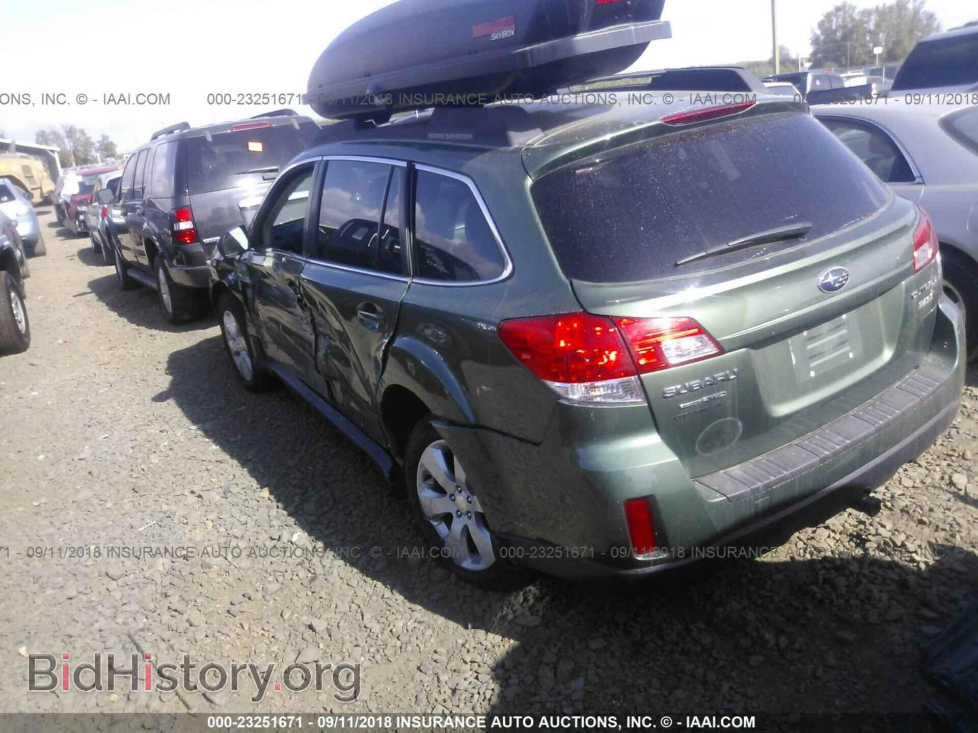 2011 Subaru Outback - VIN: 4S4BRBCC3B3401832 - Фото 3