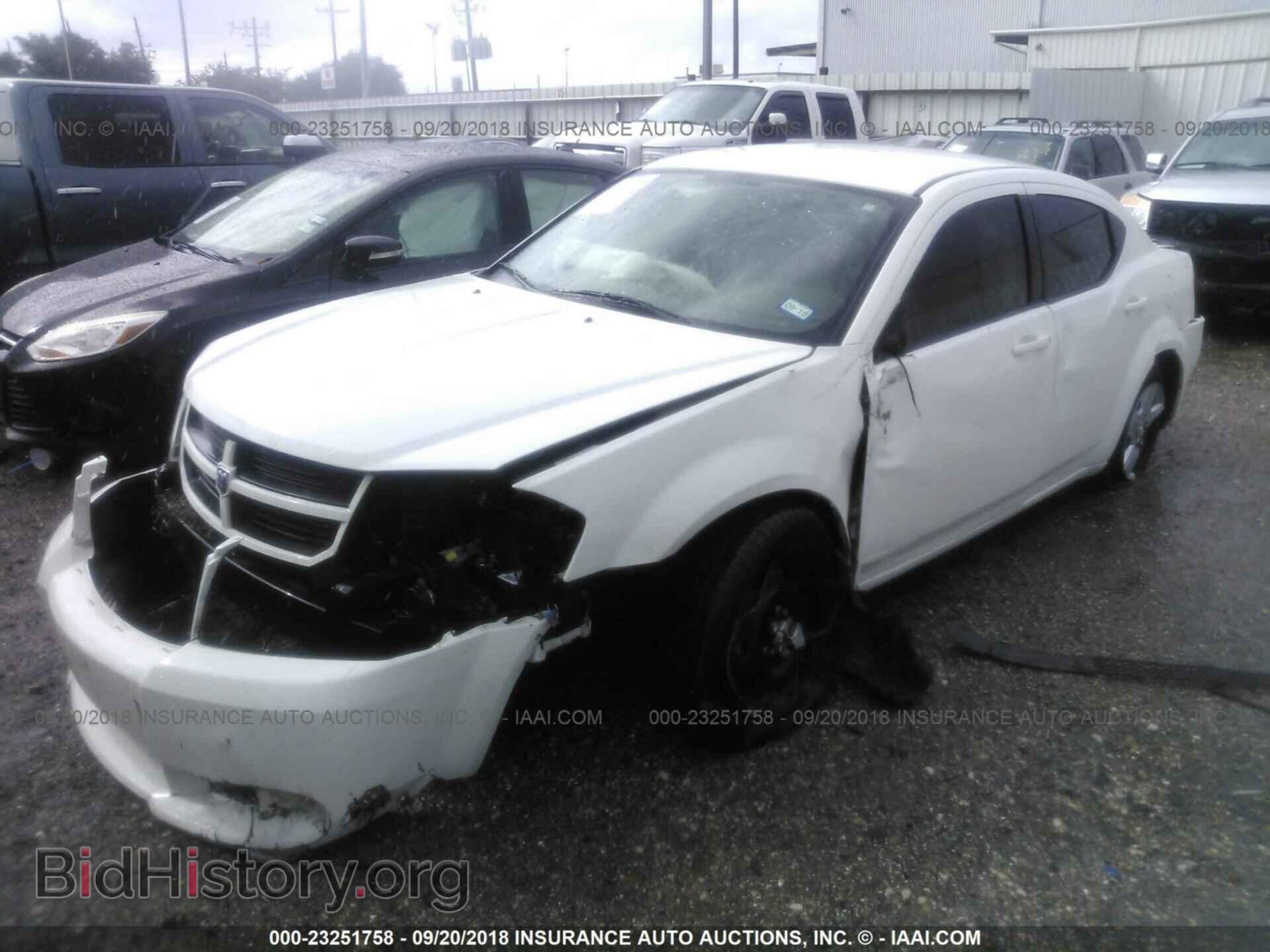 2010 DODGE AVENGER - VIN: 1B3CC4FB5AN121827 - Photo 2