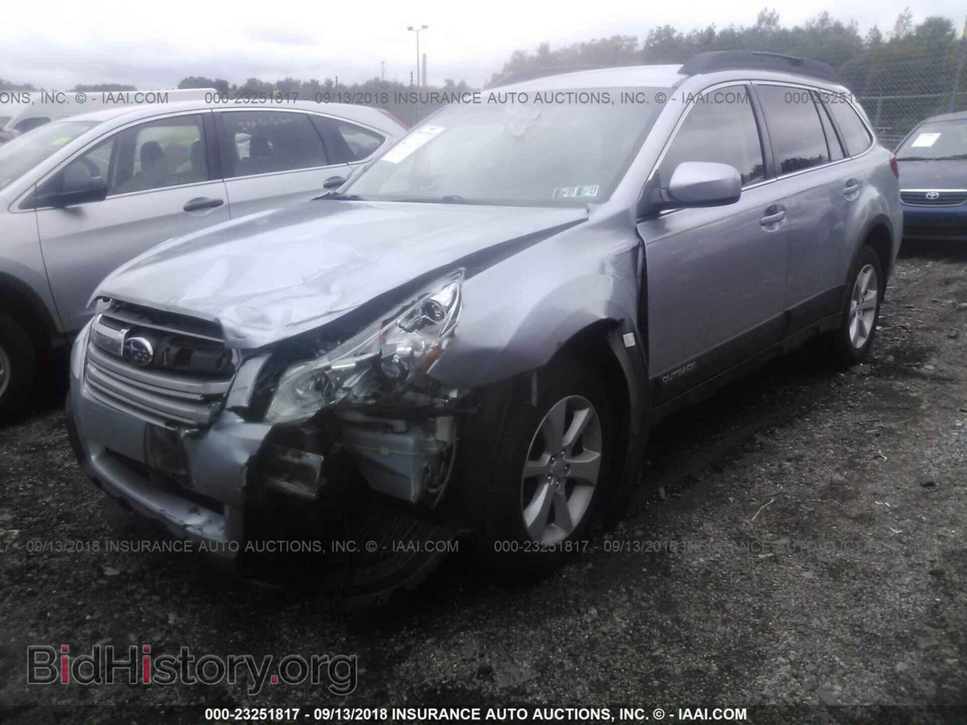 2013 Subaru Outback - VIN: 4S4BRBCC1D3207898 - Photo 2