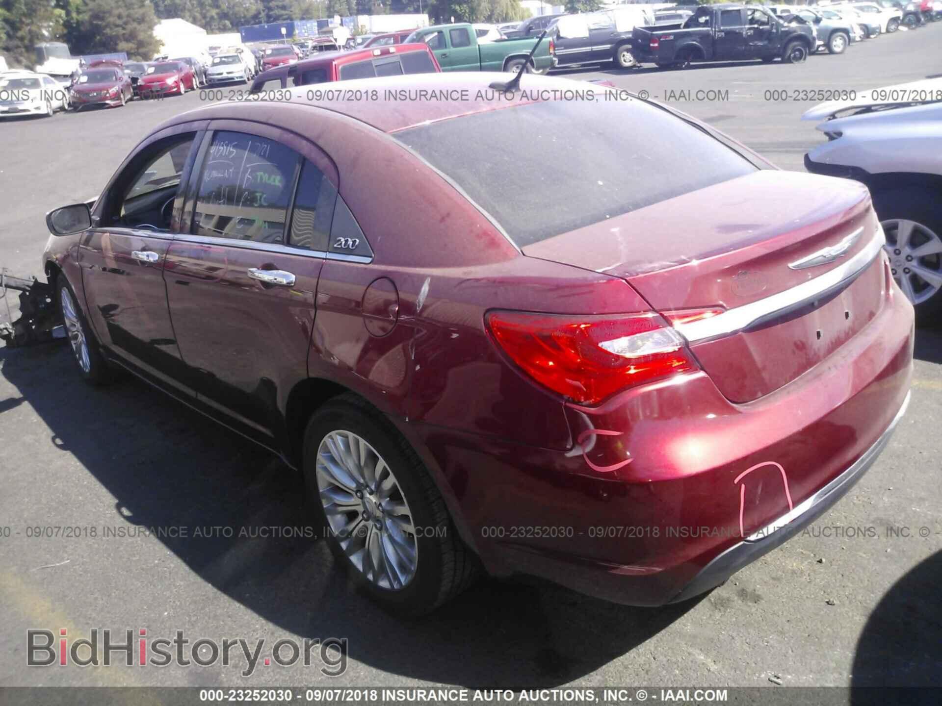 2011 Chrysler 200 - VIN: 1C3BC2FG2BN601968 - Фото 3