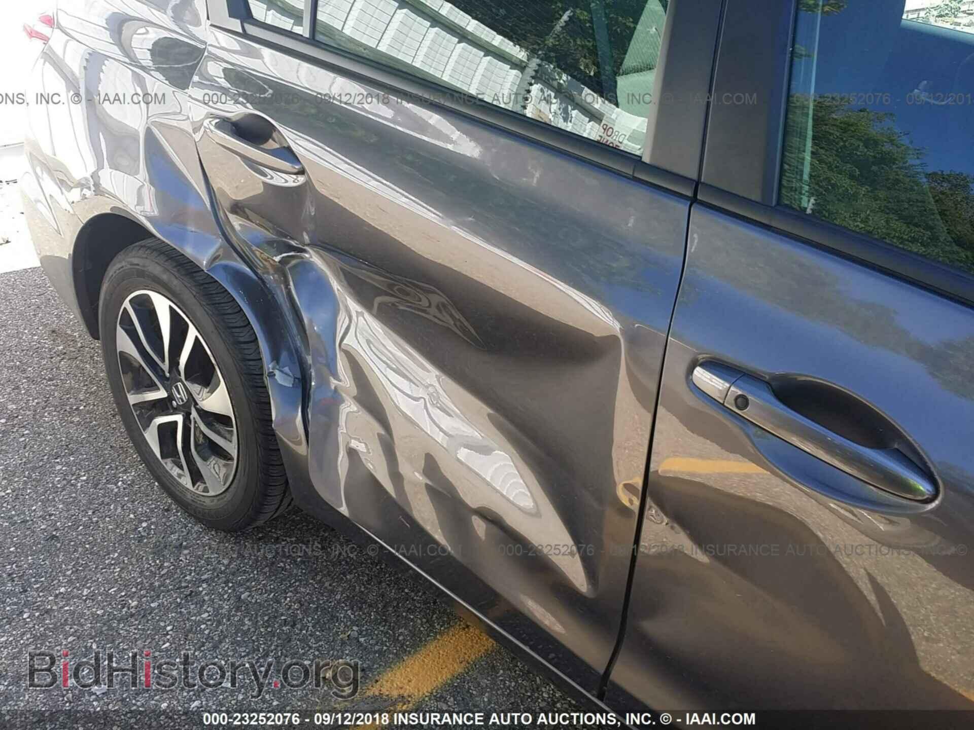 2014 Honda Civic - VIN: 19XFB2F81EE025176 - Photo 6