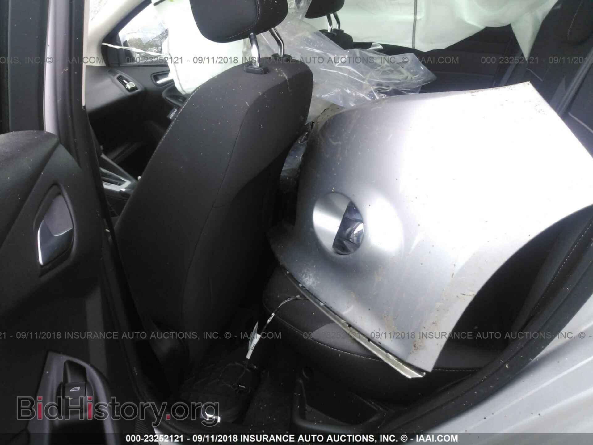 2012 Ford Focus - VIN: 1FAHP3K25CL187596 - Фото 8