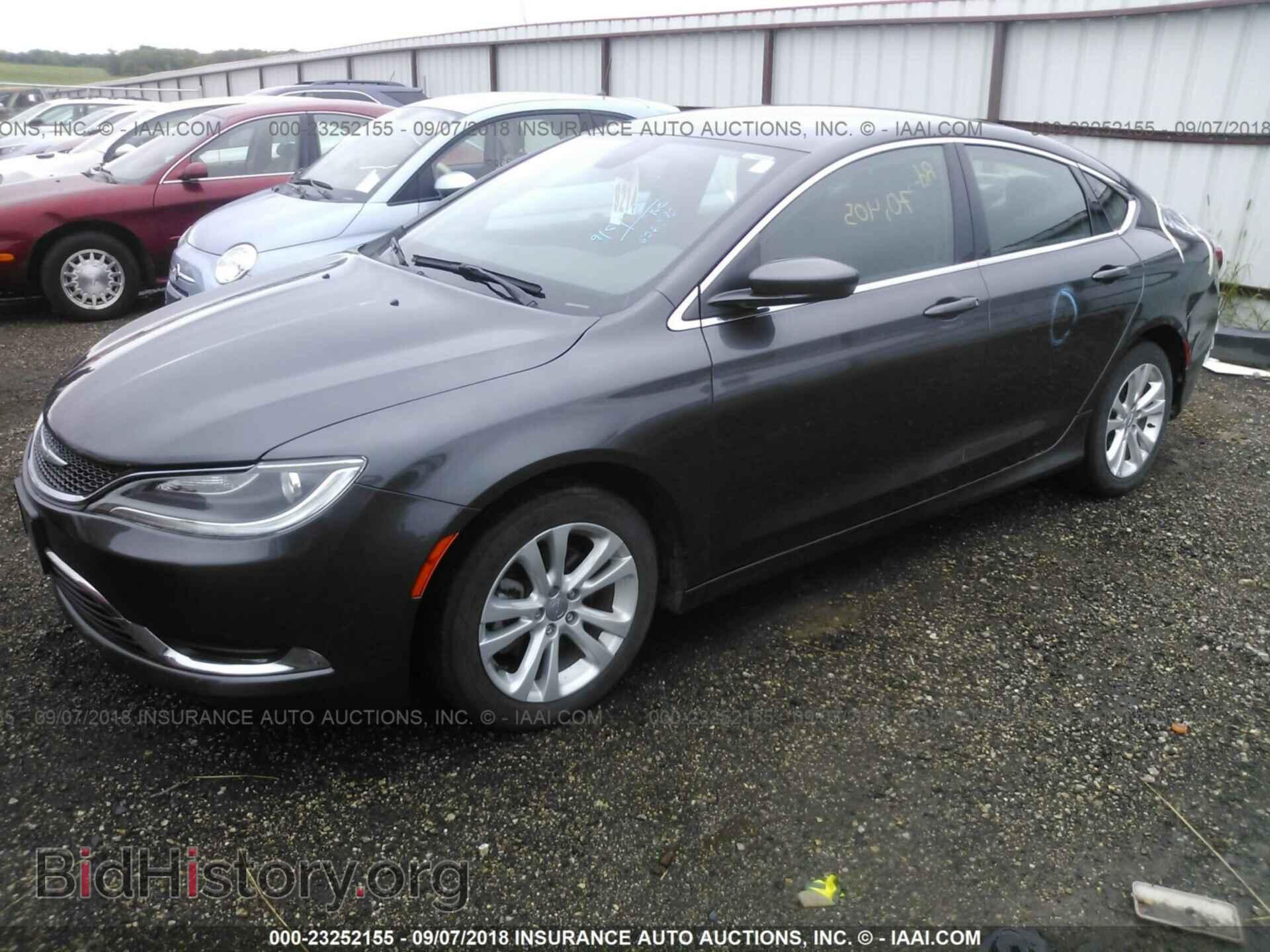 2015 Chrysler 200 - VIN: 1C3CCCAB5FN577127 - Photo 2