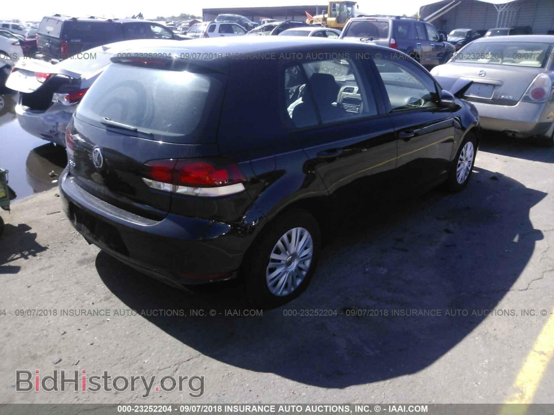 2013 Volkswagen Golf - VIN: WVWDB7AJ9DW100595 - Фото 4