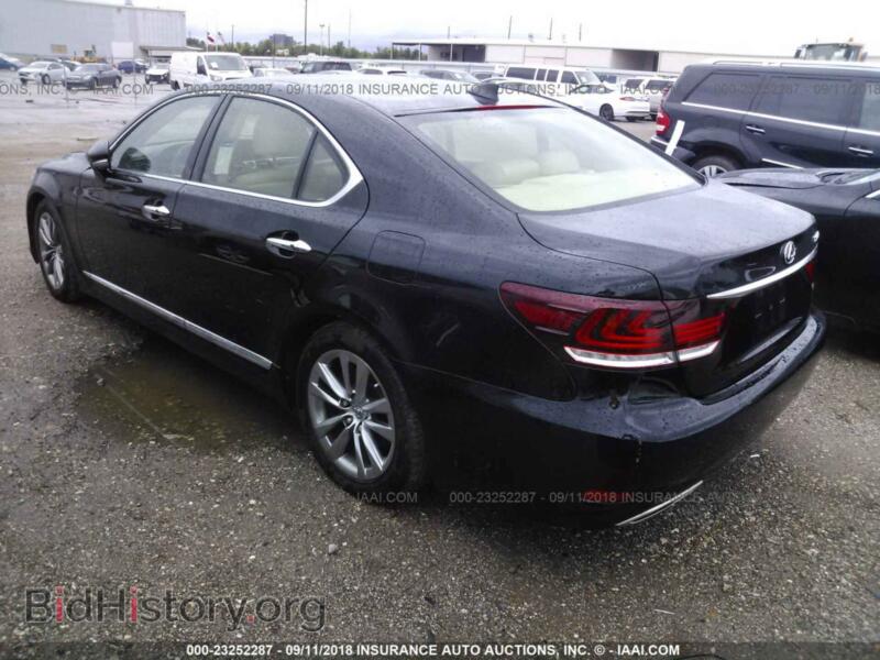 2014 Lexus LS (VIN JTHBL5EF2E5127934) — photo 3 of 10