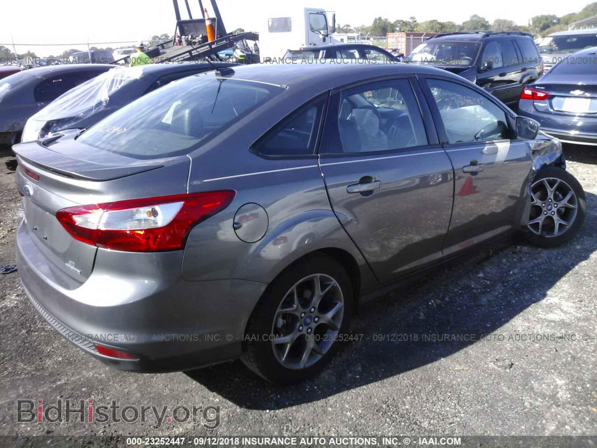 2013 Ford Focus - VIN: 1FADP3F29DL236308 - Photo 4