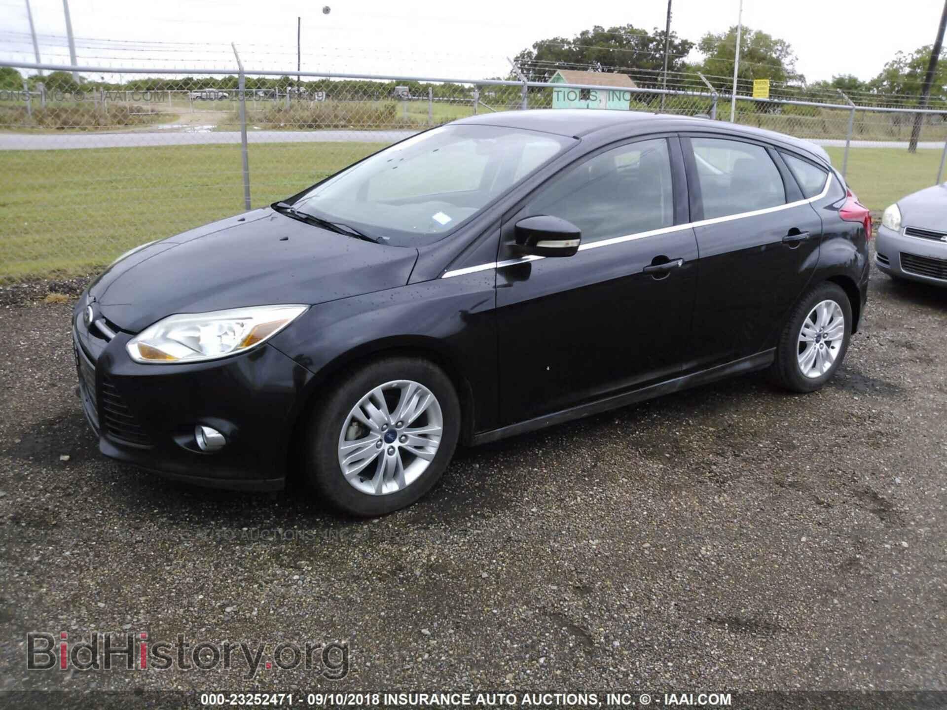 2012 Ford Focus - VIN: 1FAHP3M2XCL430803 - Фото 2