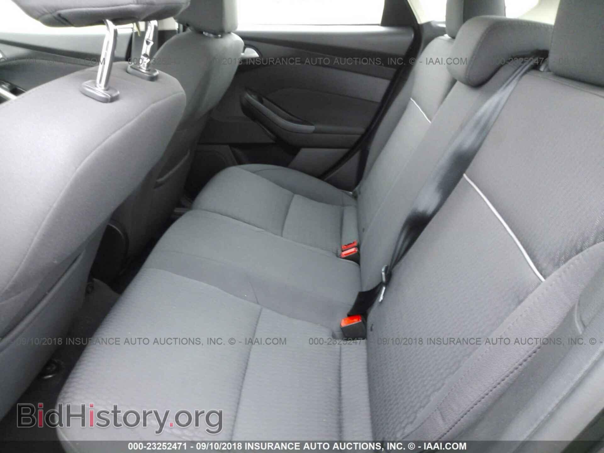 2012 Ford Focus - VIN: 1FAHP3M2XCL430803 - Фото 8
