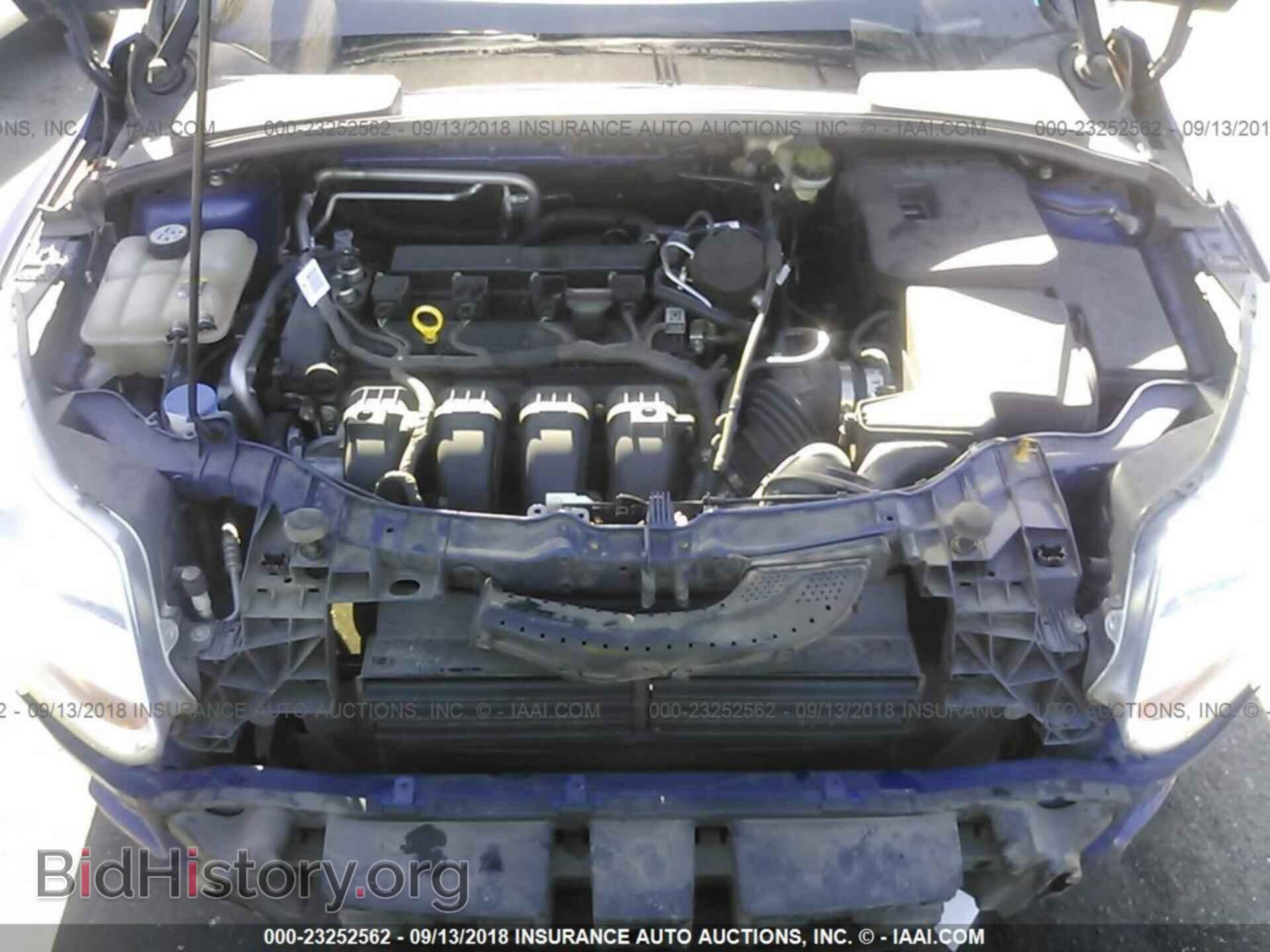 2012 Ford Focus - VIN: 1FAHP3E29CL267947 - Photo 10