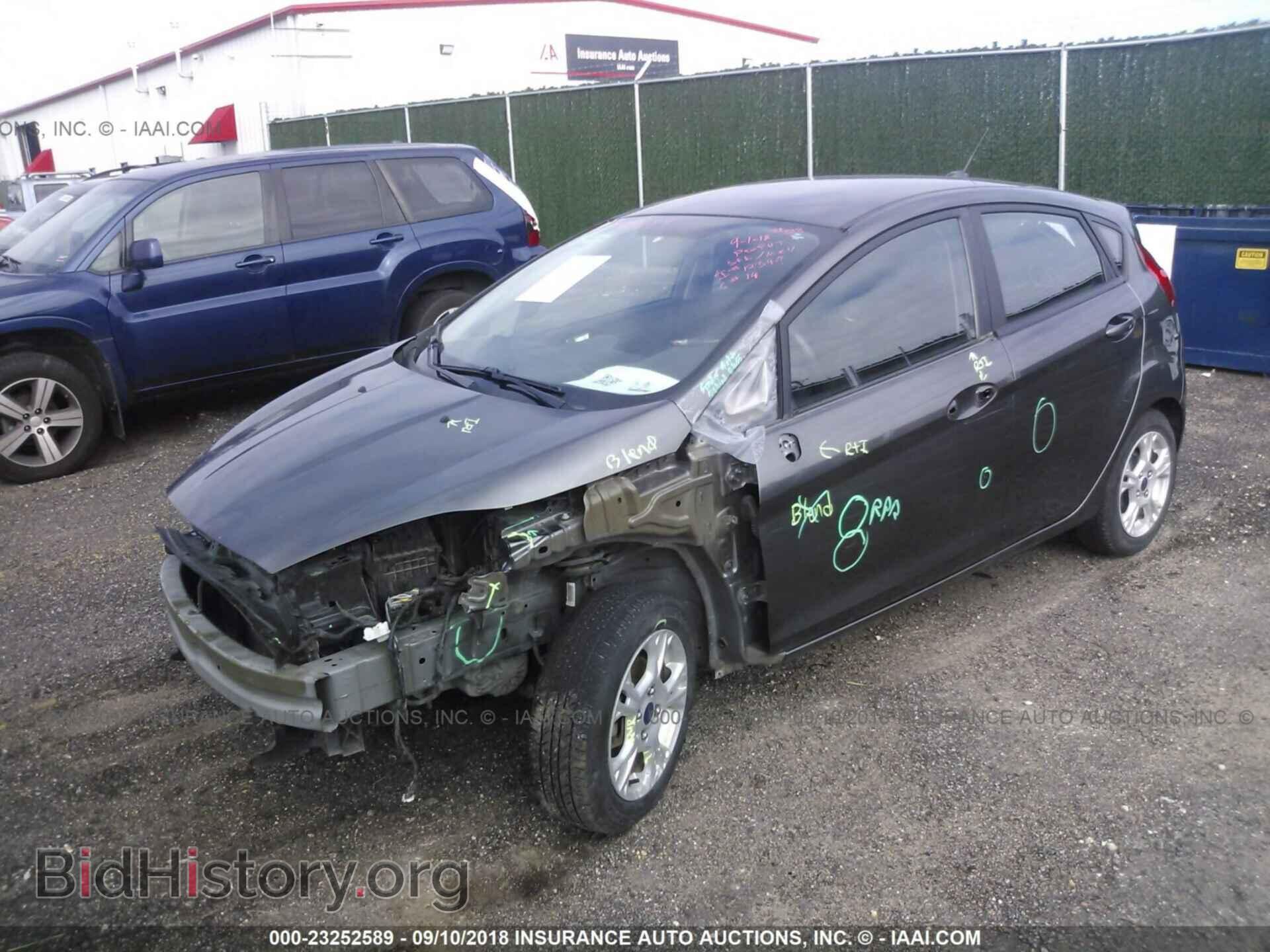 2015 Ford Fiesta - VIN: 3FADP4EJ3FM204969 - Фото 2