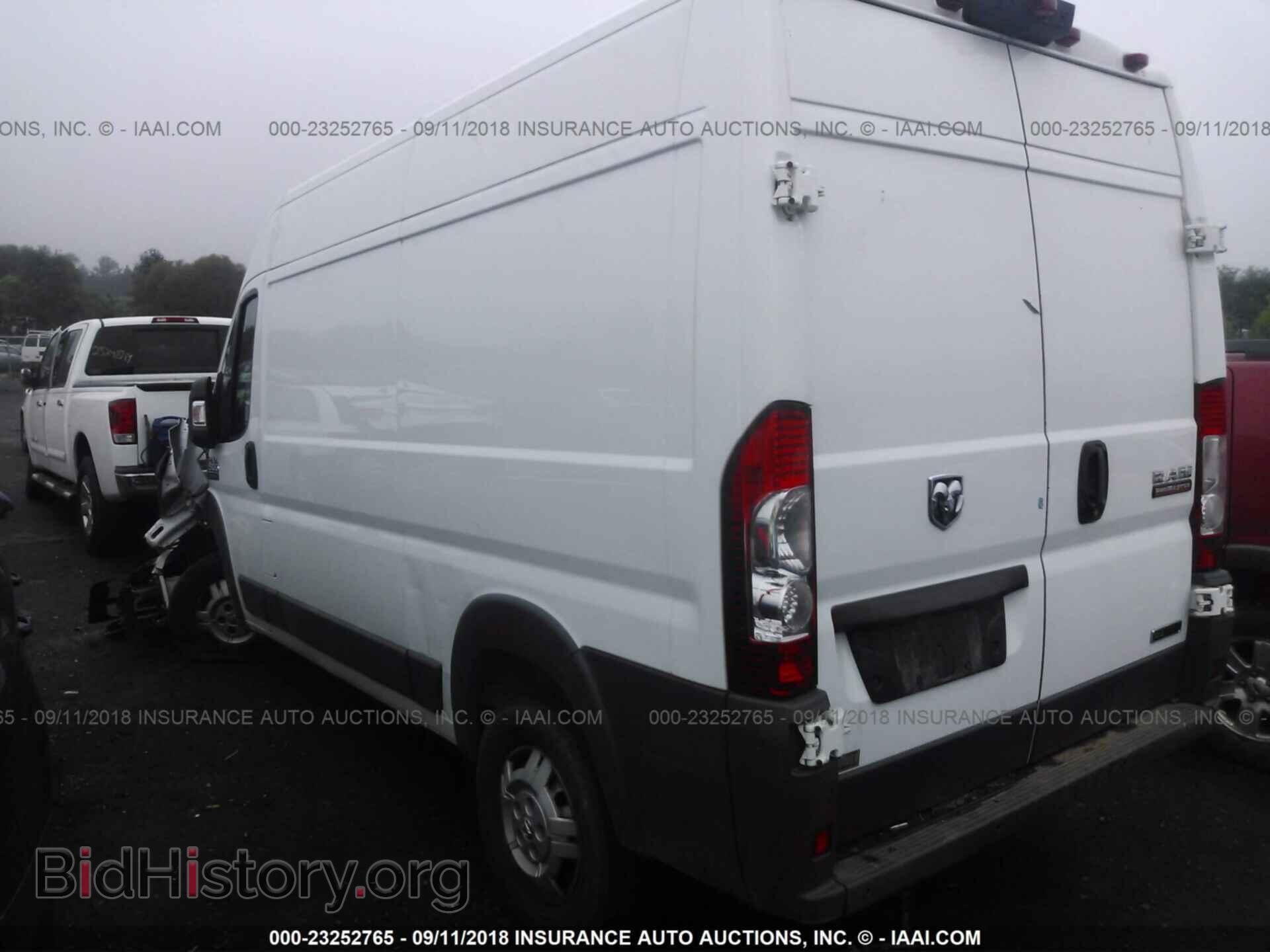 2014 Ram Promaster 2500 - VIN: 3C6TRVCD9EE130170 - Фото 3