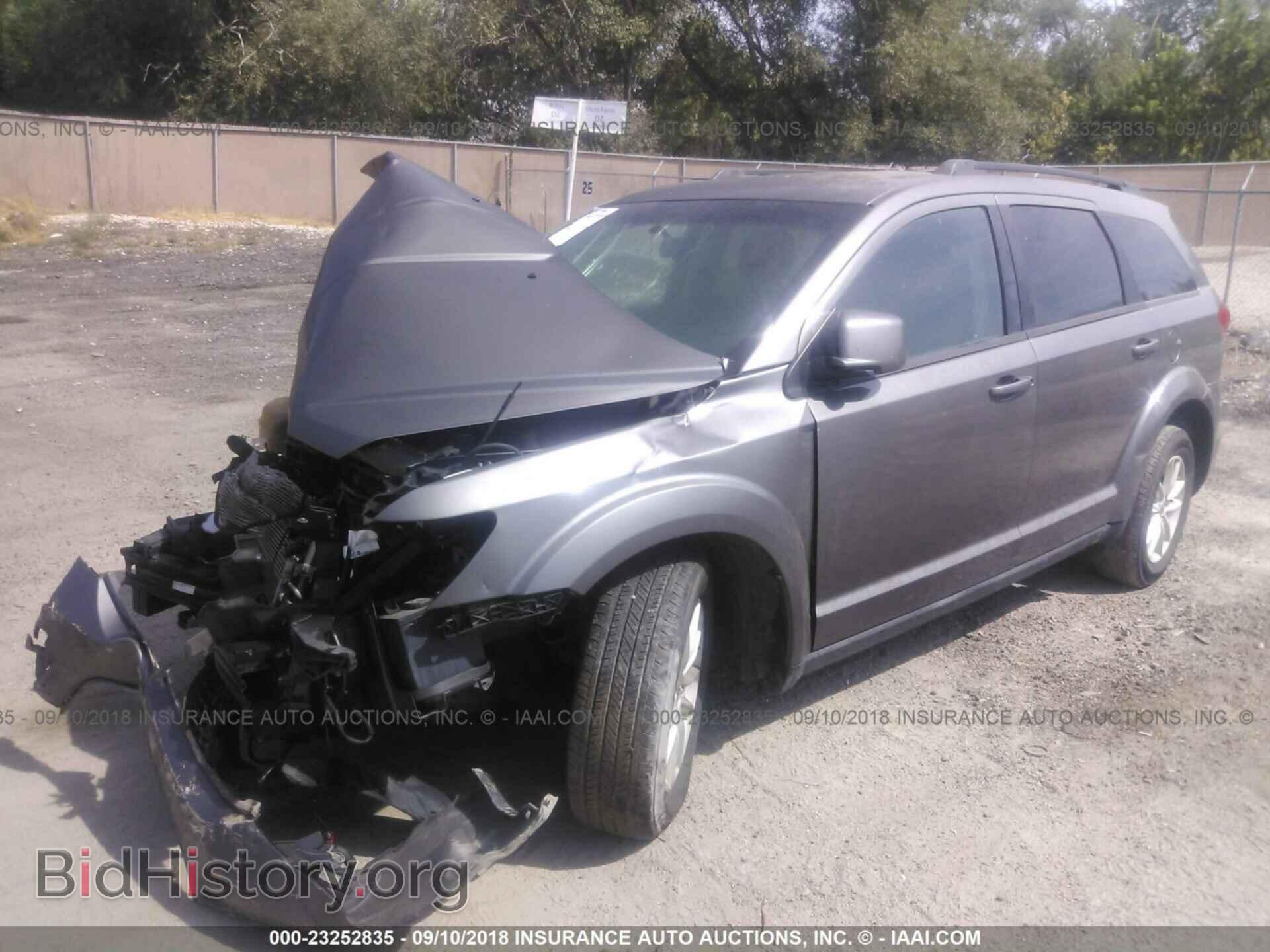 2013 Dodge Journey - VIN: 3C4PDDBG6DT548002 - Фото 2