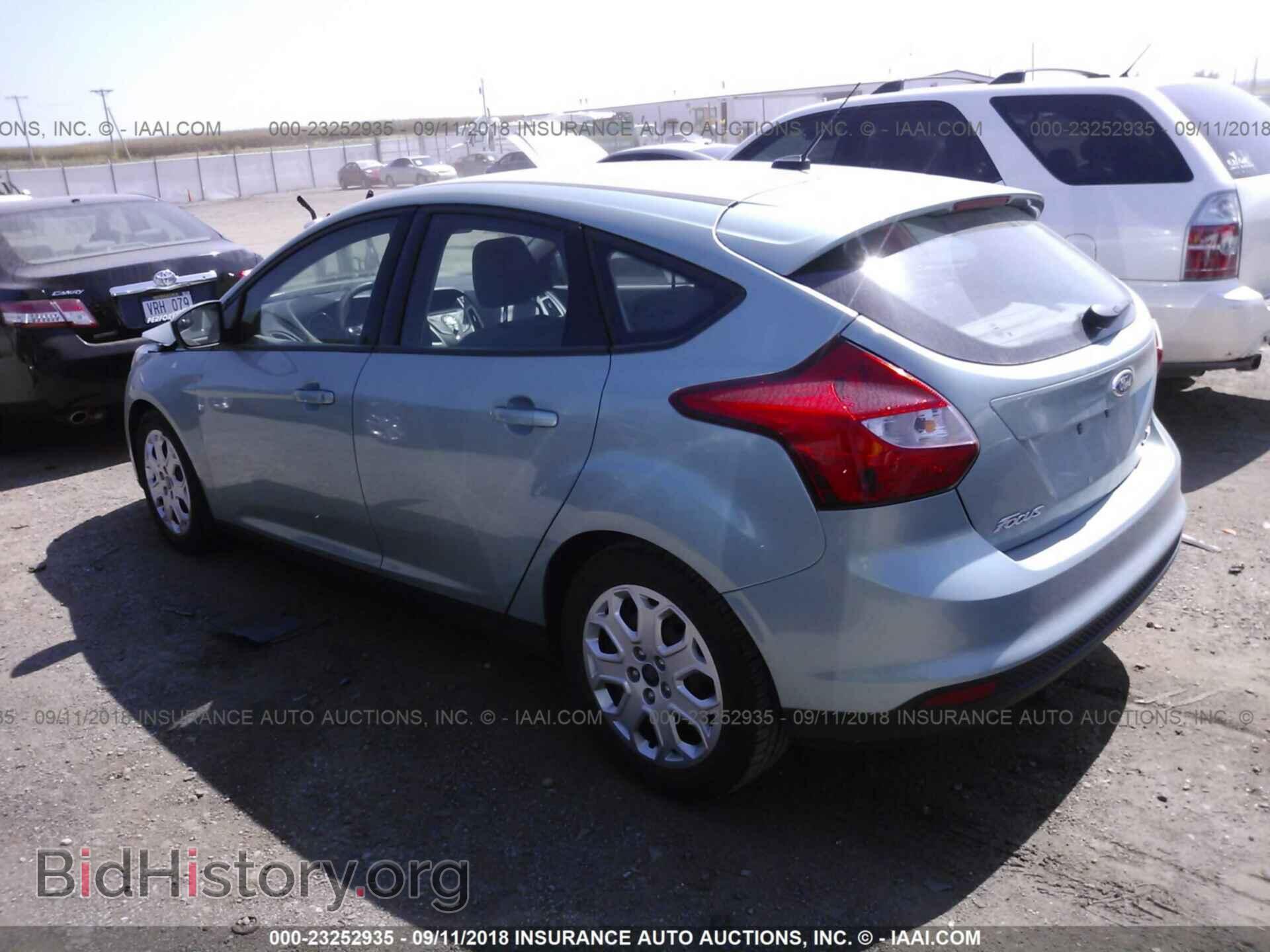 2012 Ford Focus - VIN: 1FAHP3K23CL377297 - Photo 3