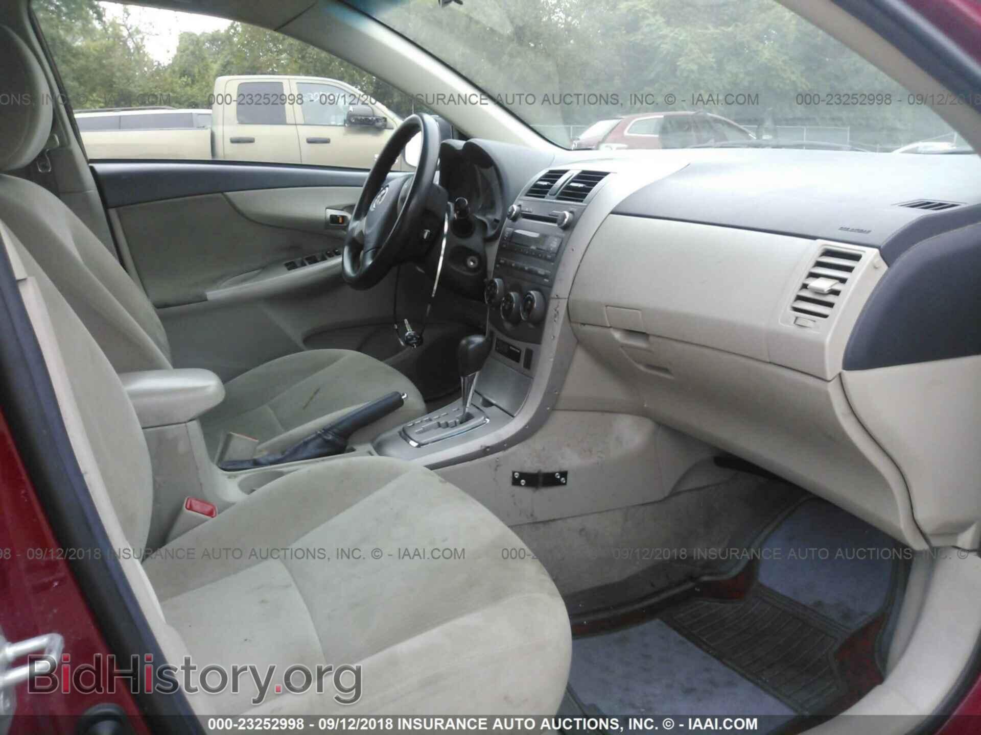 2011 Toyota Corolla - VIN: 2T1BU4EEXBC748532 - Фото 5
