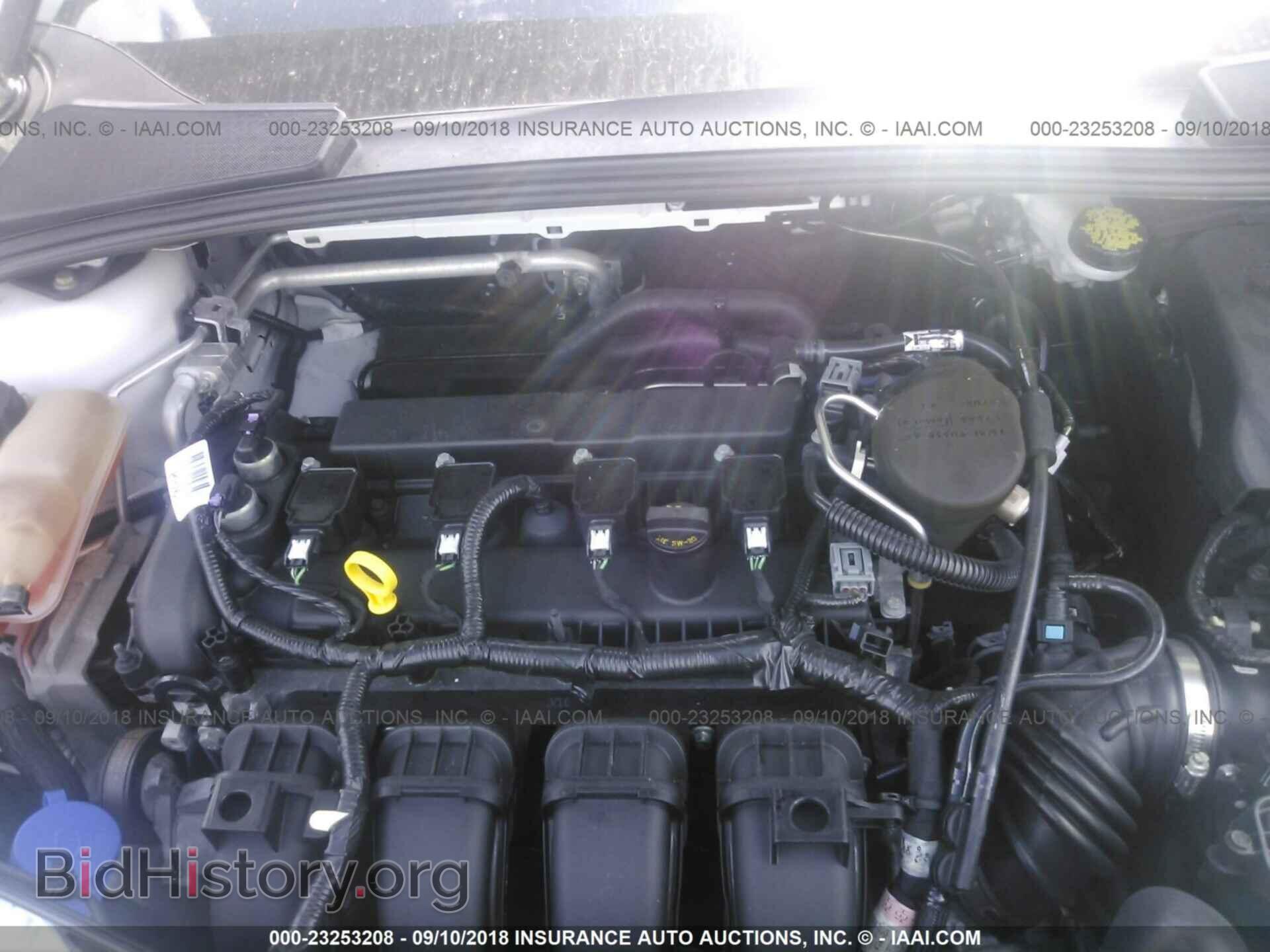 2016 Ford Focus - VIN: 1FADP3F22GL290389 - Фото 10