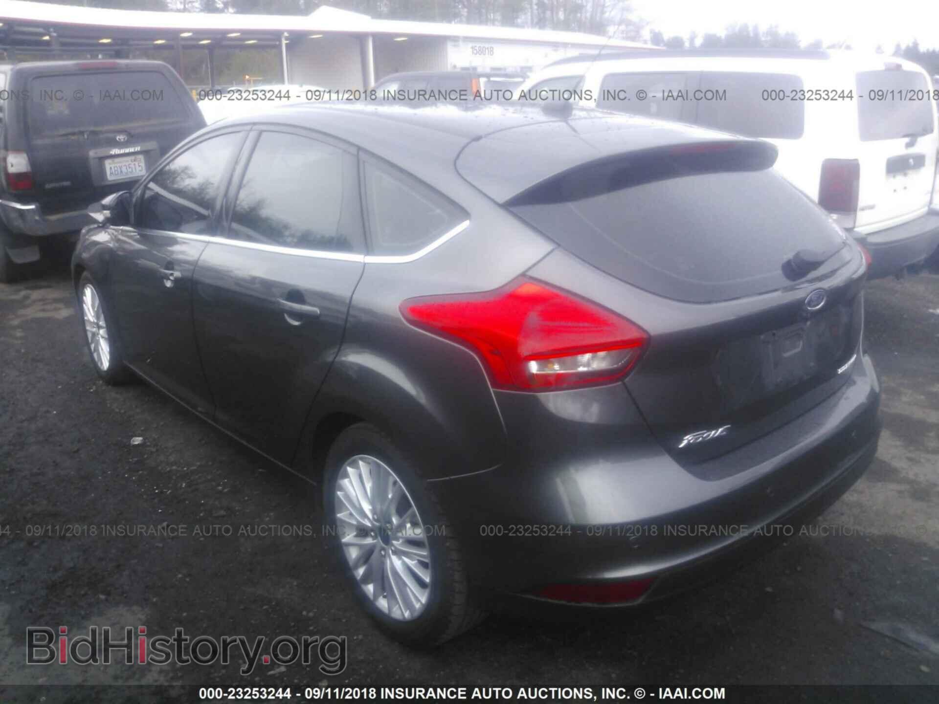 2016 Ford Focus - VIN: 1FADP3N29GL271792 - Фото 3