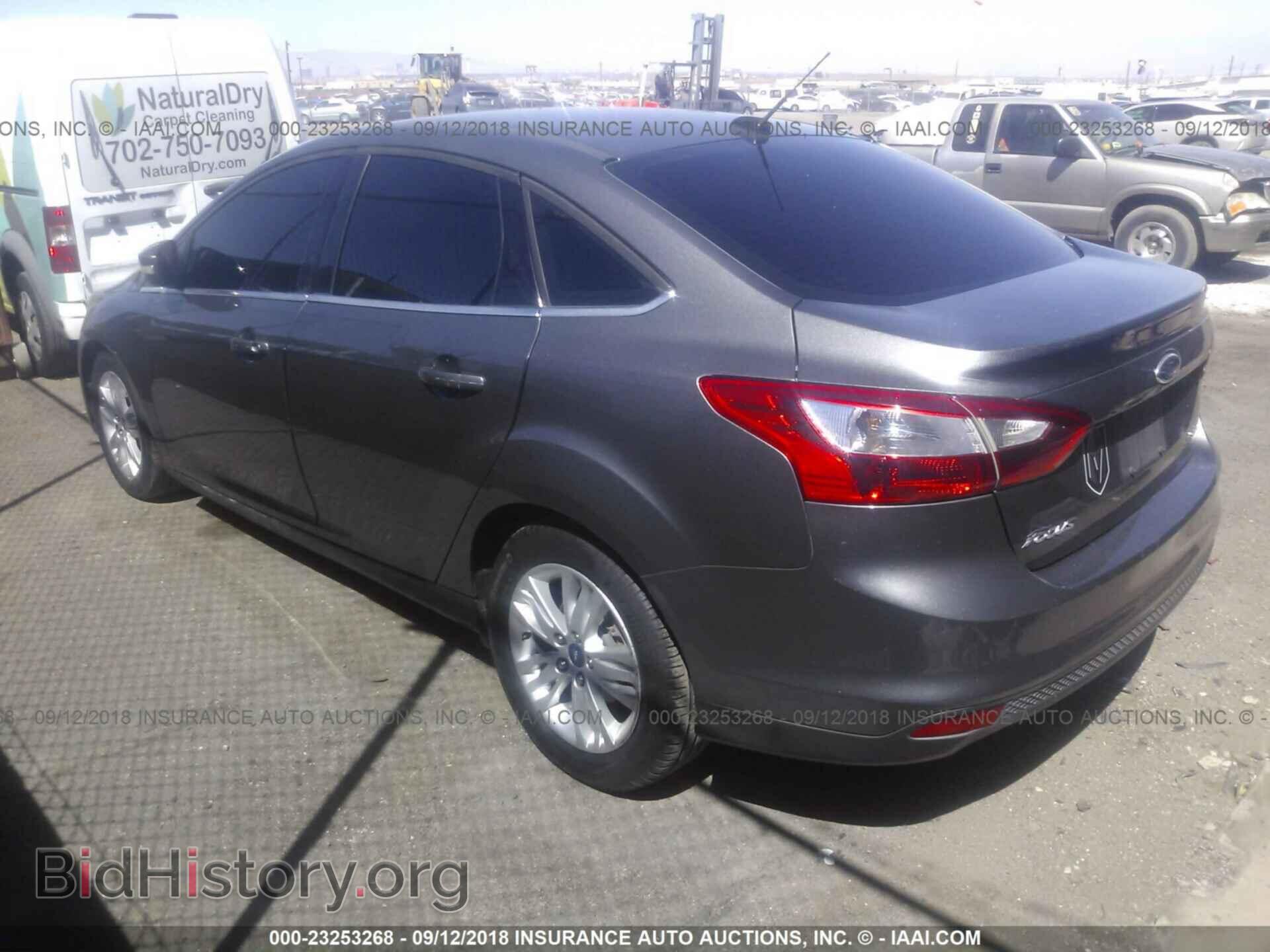 2012 Ford Focus - VIN: 1FAHP3H29CL373374 - Фото 3