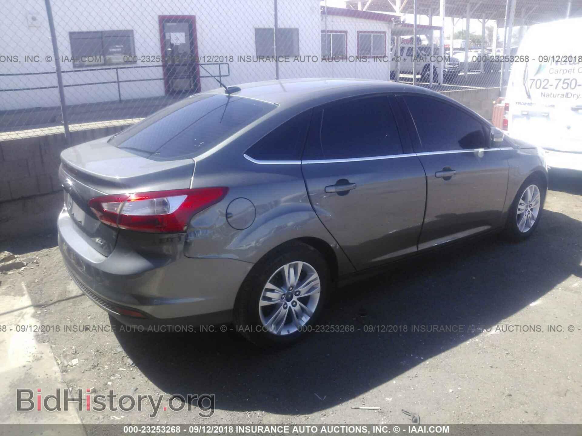 2012 Ford Focus - VIN: 1FAHP3H29CL373374 - Фото 4